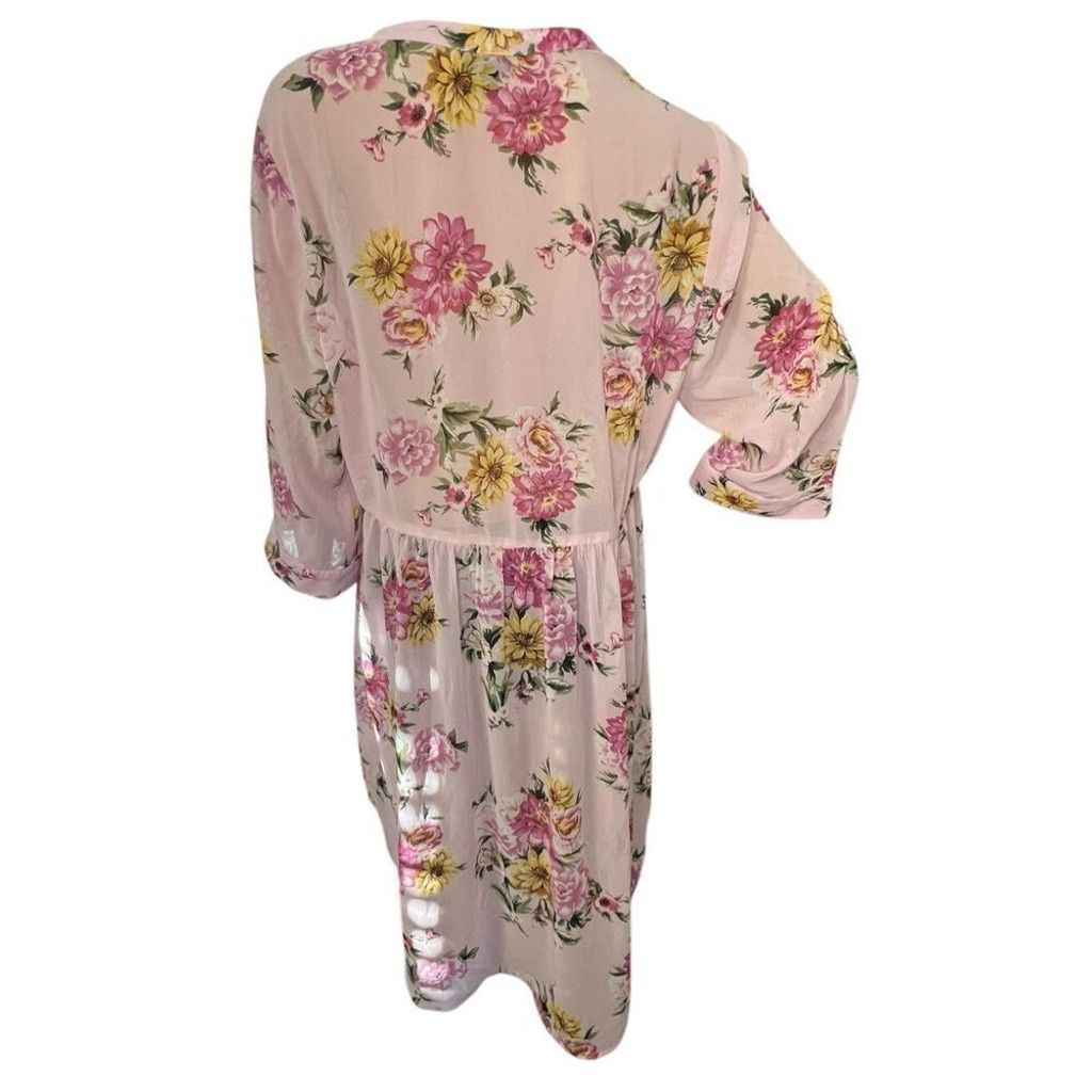 Torrid Torrid Floral Pattern Sheer Button Up Lightweight Blouse Size XS / US 0-2 / IT 36-38 - 4 Thumbnail
