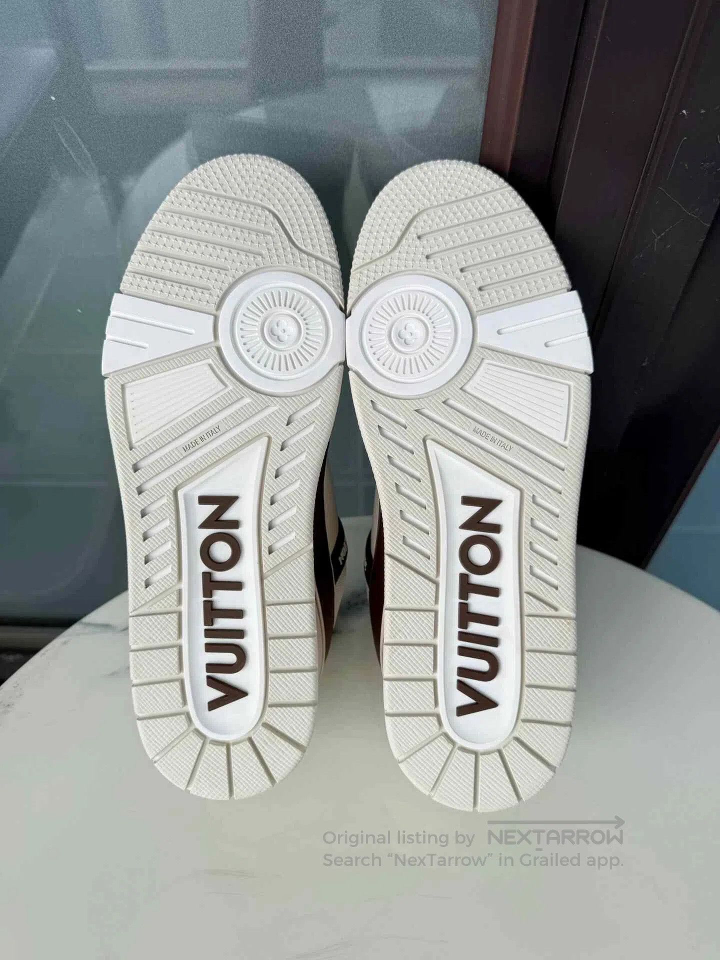 Louis Vuitton Louis Vuitton LV Trainer Men's Shoes. Size US 9 / EU 42 - 4 Thumbnail