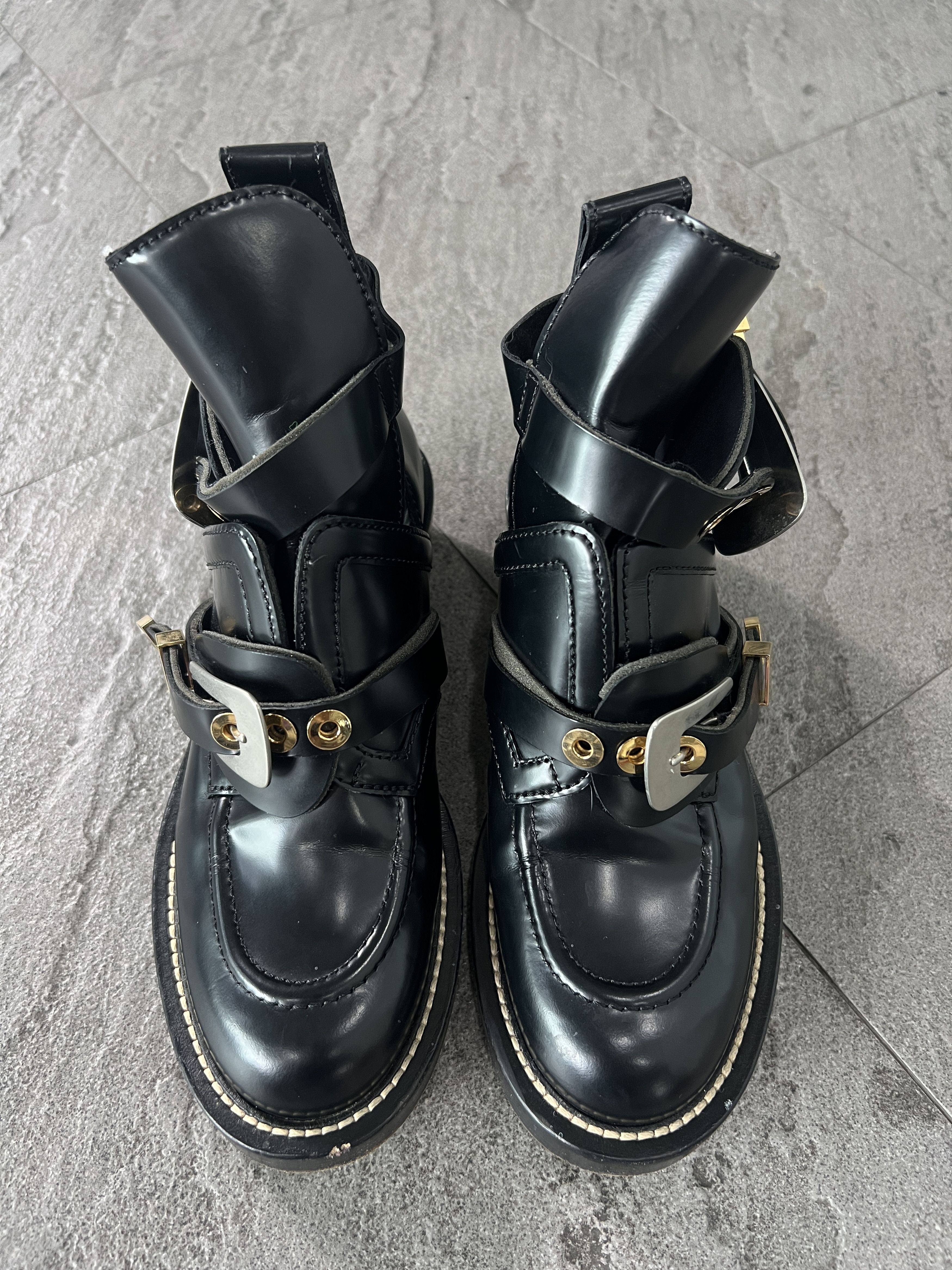 Balenciaga Balenciaga Ceinture Buckle Boots 37.5 Size US 7.5 / IT 37.5 - 9 Thumbnail