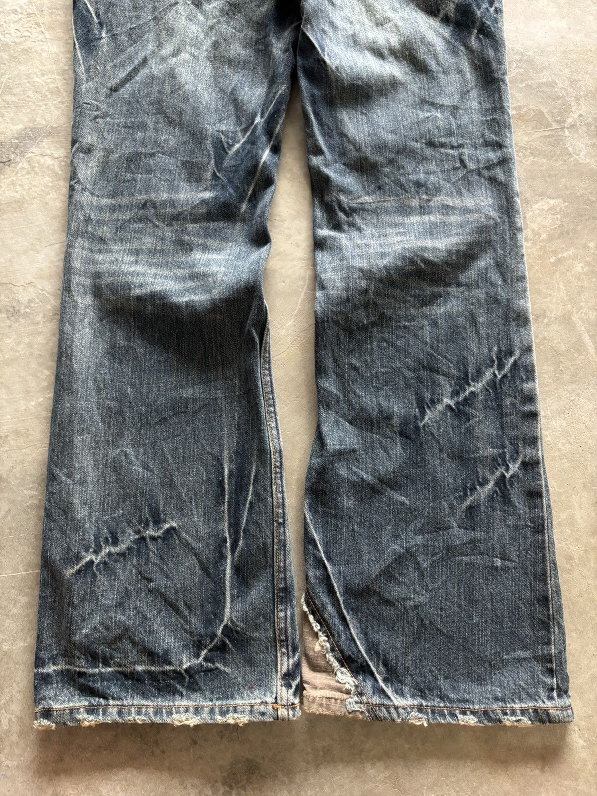 If Six Was Nine ROOT THREE STYLE flare camo patches sick whiskered washed Size US 32 / EU 48 - 16 Thumbnail