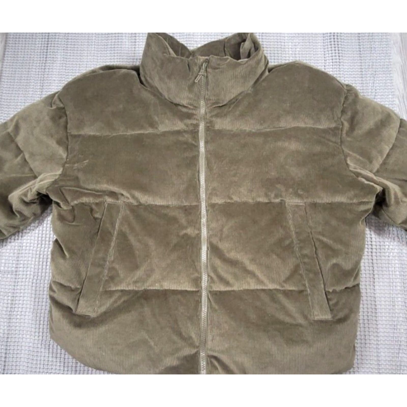 Abercrombie & Fitch Abercrombie & Fitch A&F Men's Green Corduroy Puffer Jacket Heavy Full Zip 2XL Size US XXL / EU 58 / 5 - 4 Thumbnail
