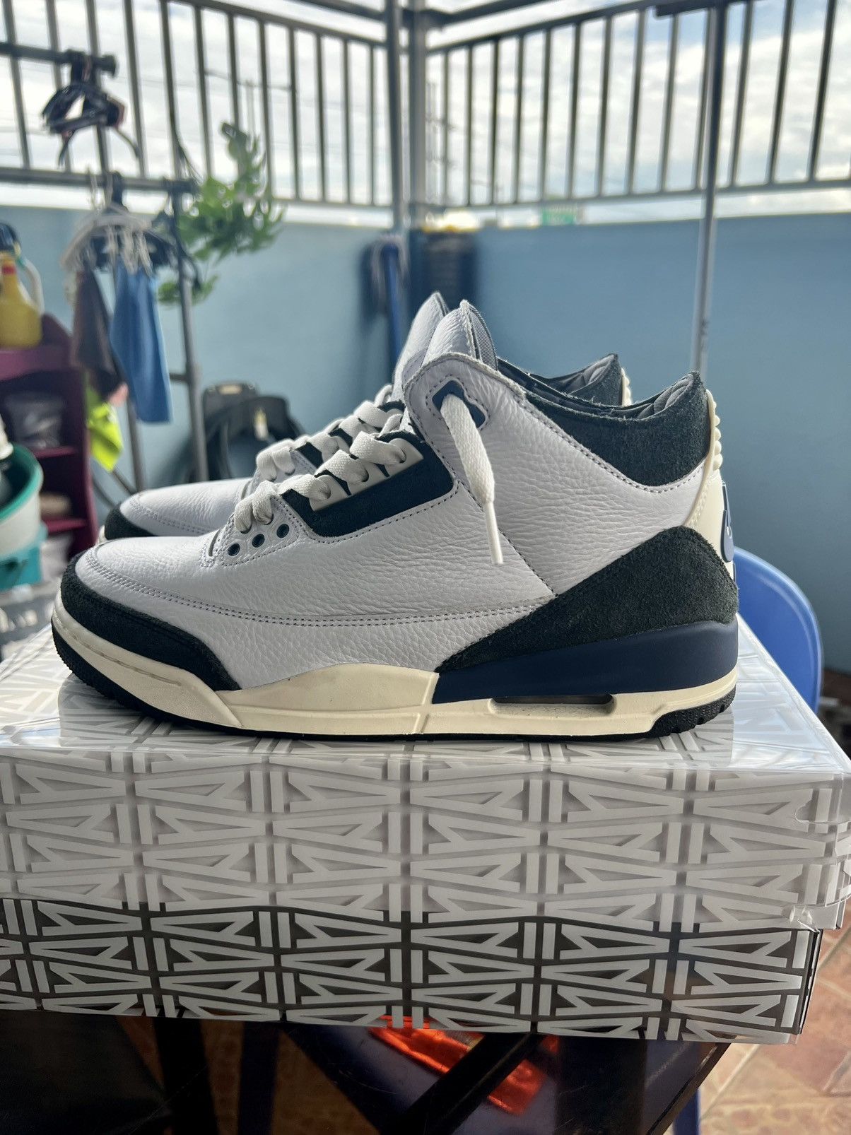 Jordan Brand × Nike Rare Ama Maniere Jordan 3 Diffused Blue Size US 9.5 / EU 42-43 - 8 Thumbnail