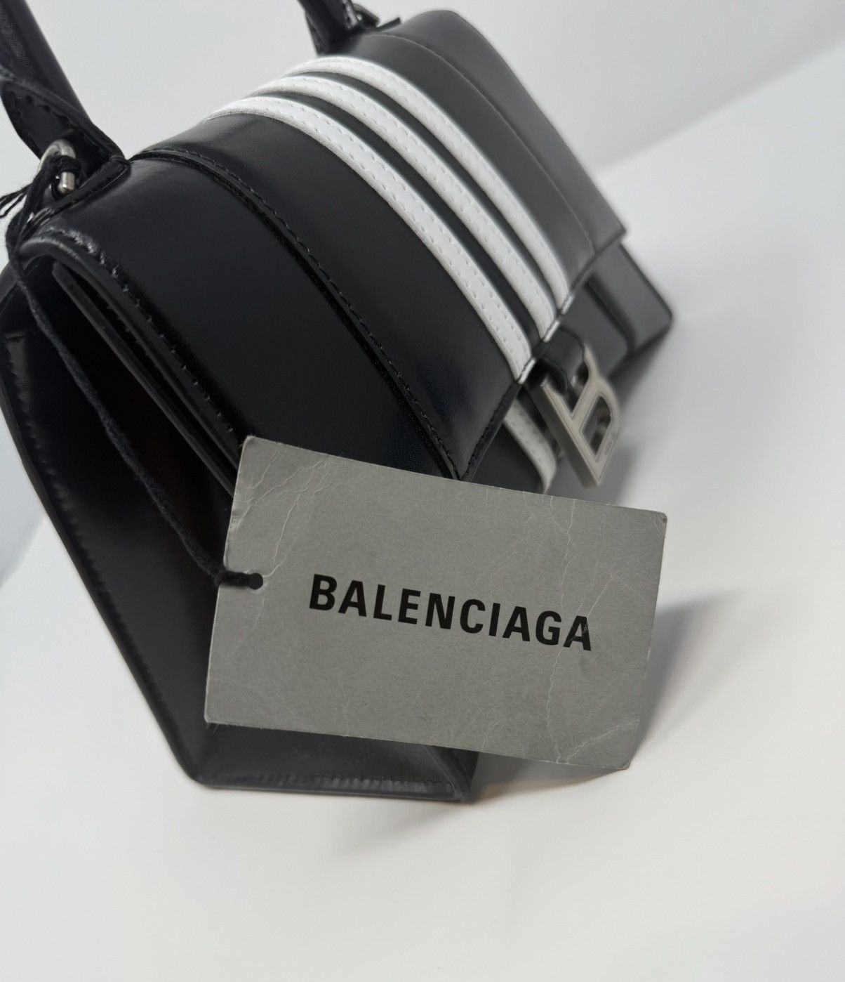 Adidas × Balenciaga Balenciaga Adidas Hourglass Leather Top Hand Bag Size ONE SIZE - 10 Thumbnail