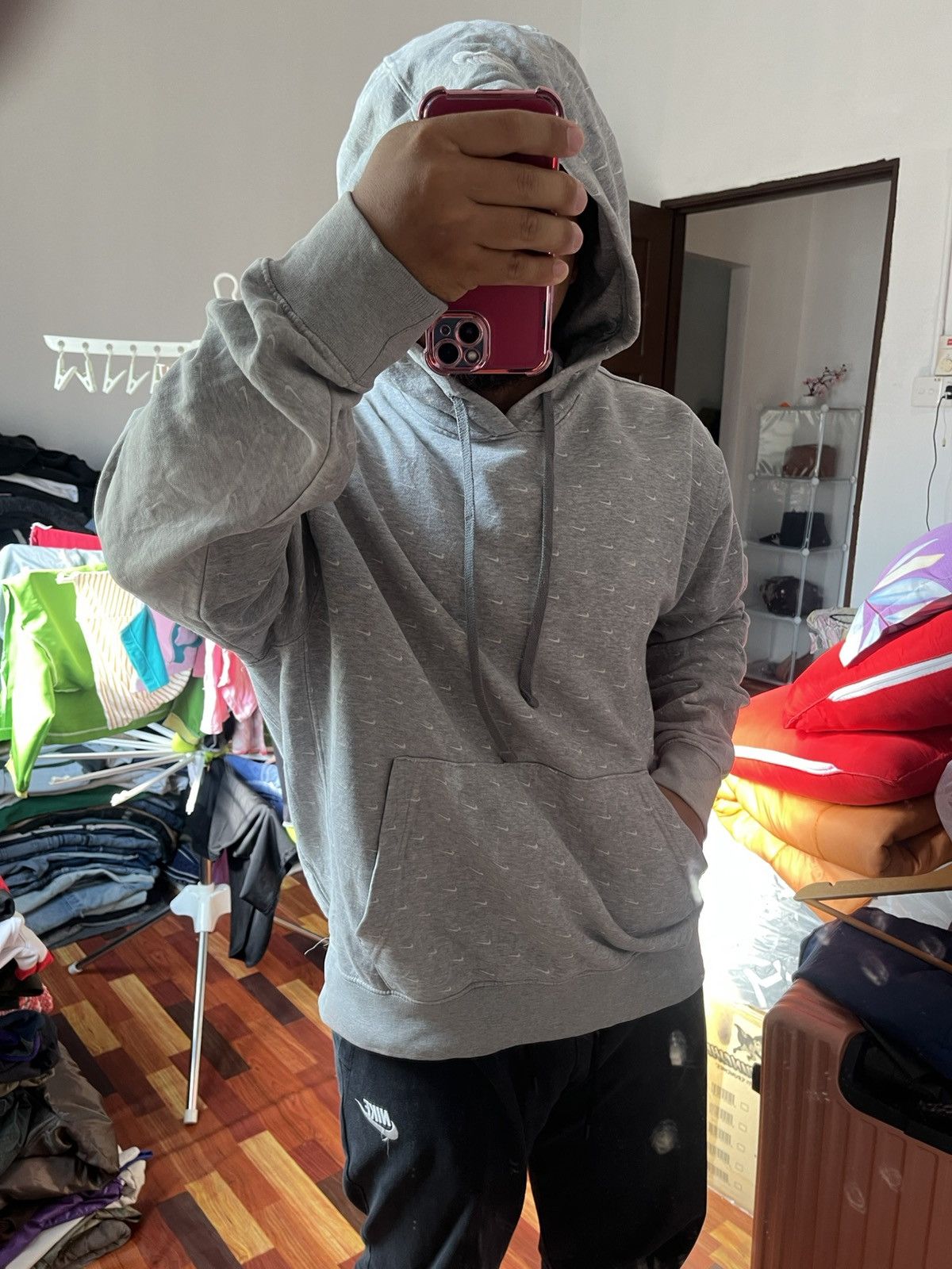 Nike Nike Mini Swoosh All Over Print Distressed Hoodie Size US L / EU 52-54 / 3 - 15 Thumbnail