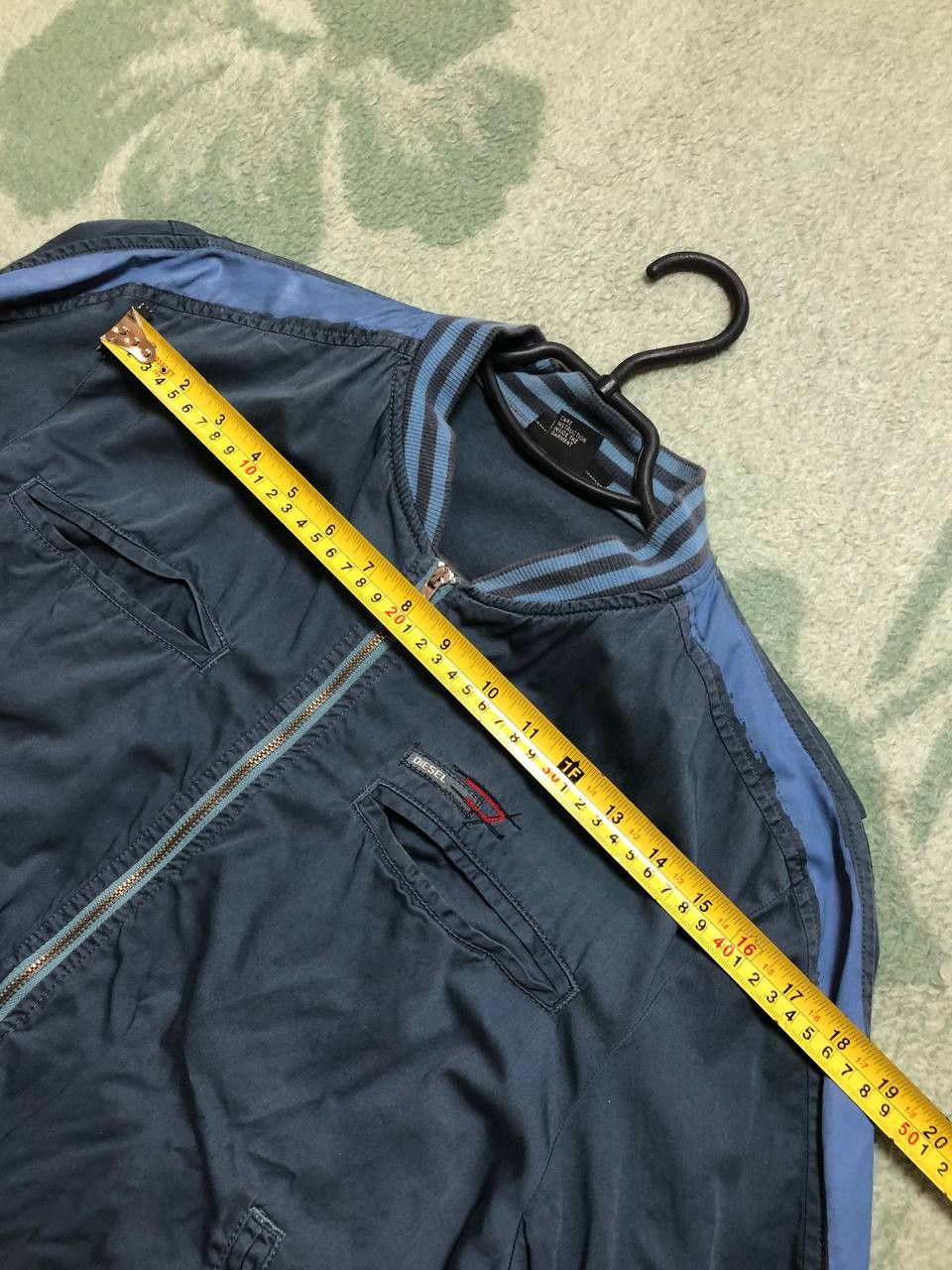 Diesel Vintage Diesel Windbreaker Light Jacket Size L Size US L / EU 52-54 / 3 - 13 Thumbnail