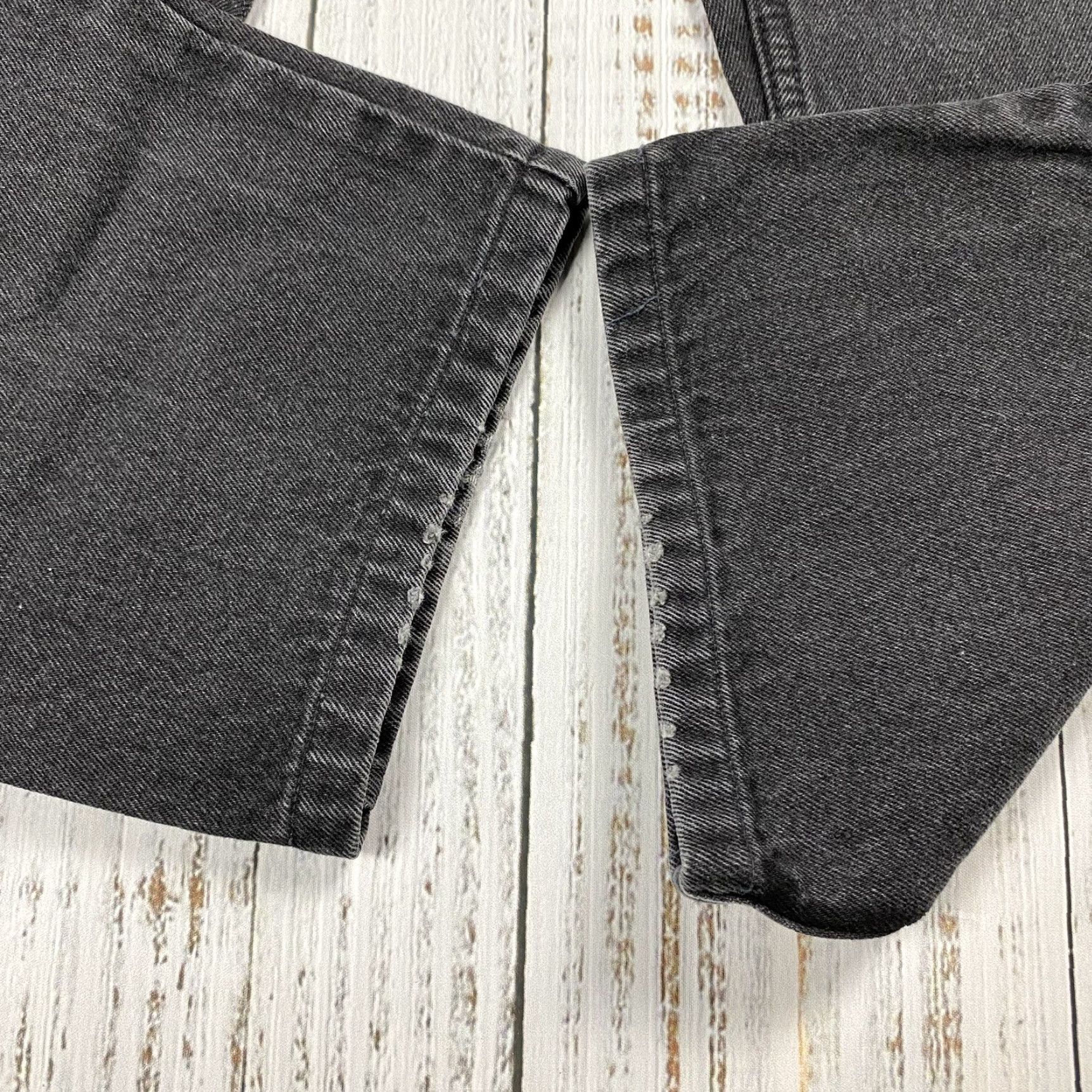 Levi's VINTAGE Levi's 550 Jeans Tapered Relaxed Fit Men 35x31 Faded Black 90s American Denim Charcoal Wash Regular Rise Mens Jeans Size US 35 - 8 Thumbnail
