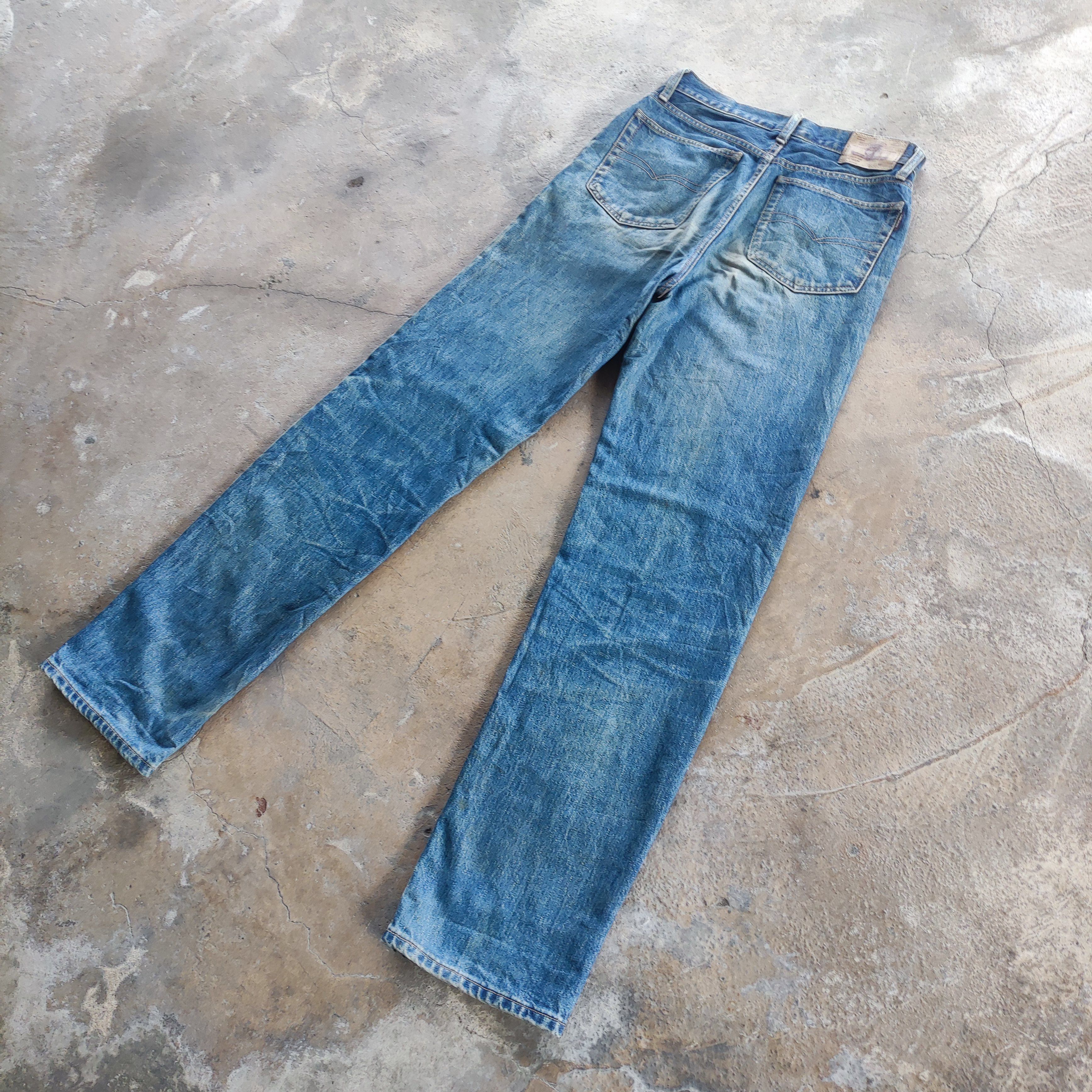 Japanese Brand Vintage Japanese Brand Real Jeans Faded Pants Size US 32 / EU 48 - 9 Thumbnail