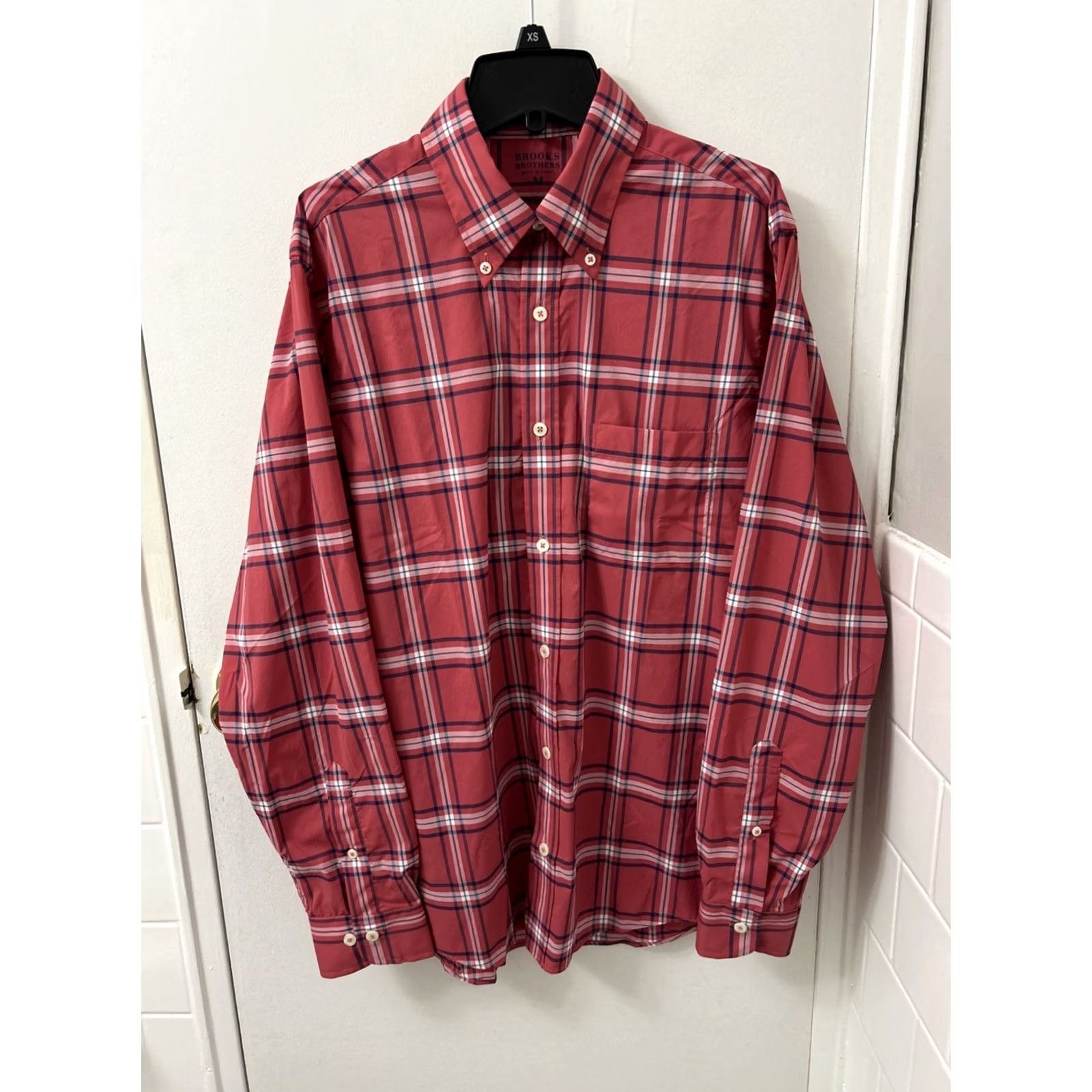 Brooks Brothers Brooks Brothers Shirt Mens M Pink Red Plaid Nylon Button-Down Pocket L/S Size US M / EU 48-50 / 2 - 2 Thumbnail