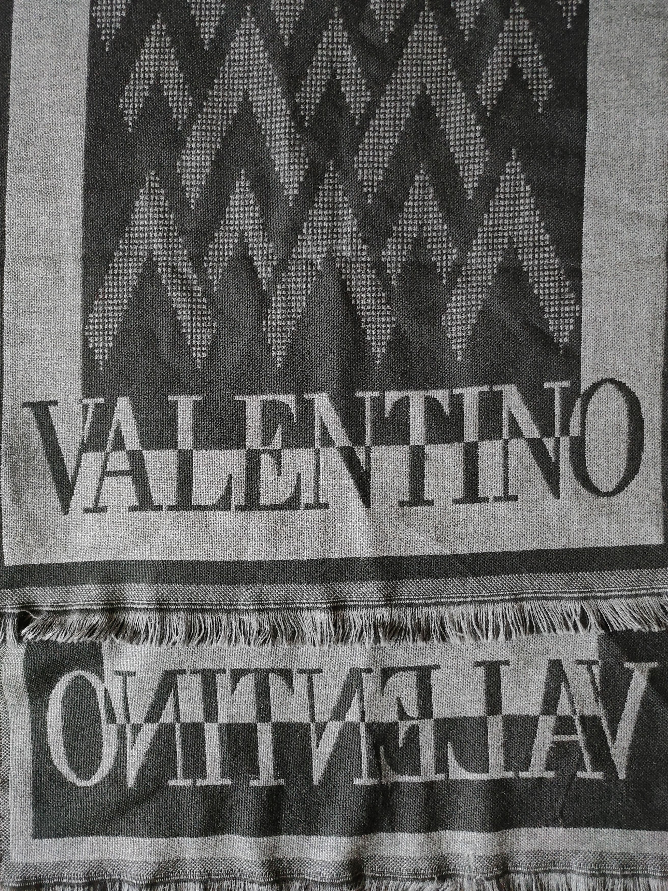 Valentino Valentino scarf cape scarf Valentino shawl handkerchief Size ONE SIZE - 10 Thumbnail