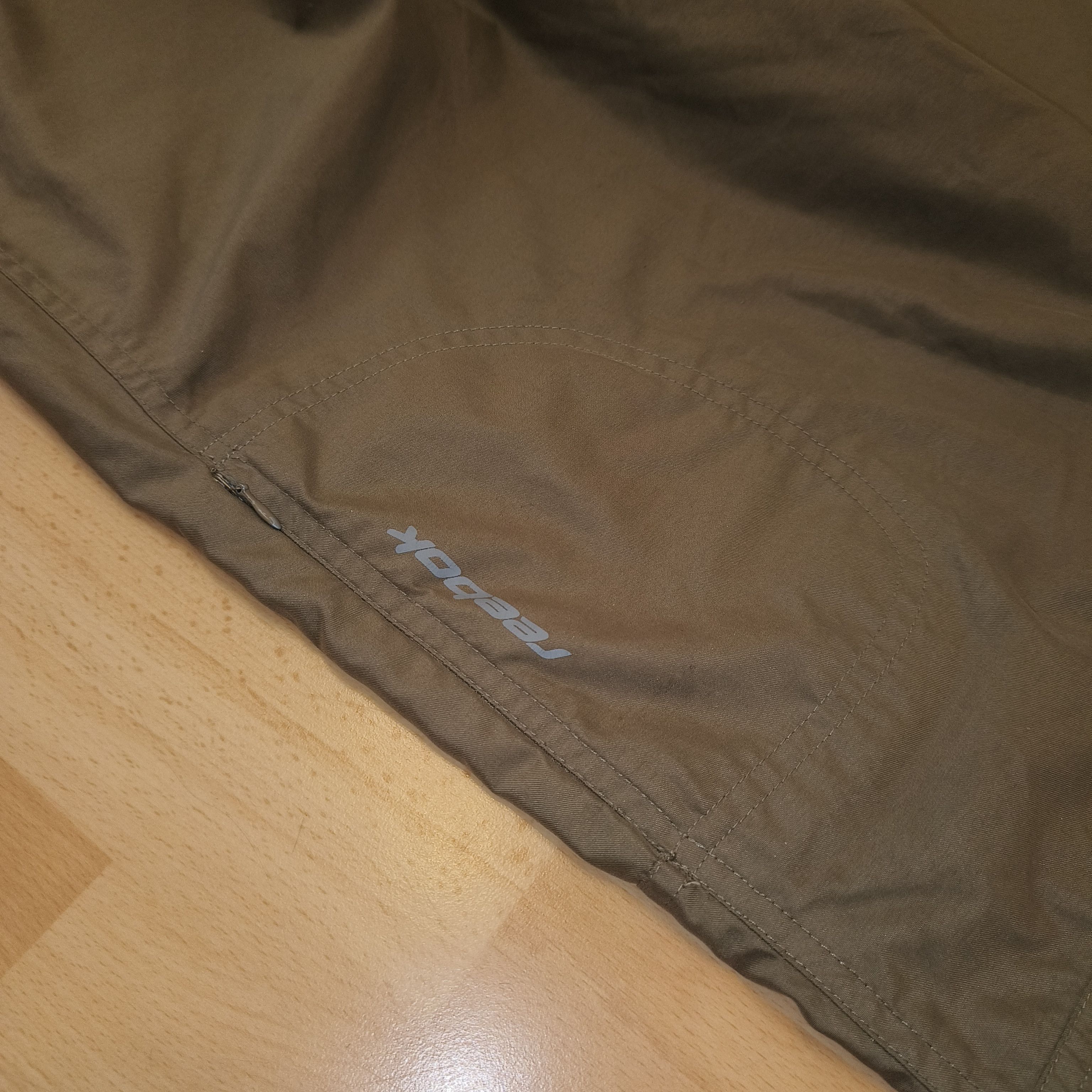 Reebok Vintage Reebok Olive green nylon Baggy Cargo Pants Size 32" / US 10 / IT 46 - 4 Thumbnail