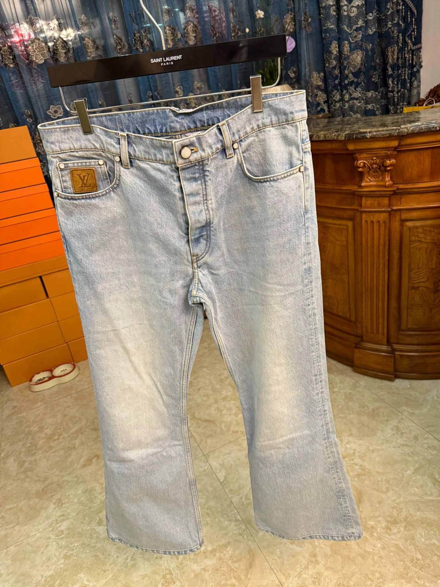 Louis Vuitton LV Bootcut Jeans 32W New Back Logo Embroidery Suede Size US 32 / EU 48 - 1 Thumbnail