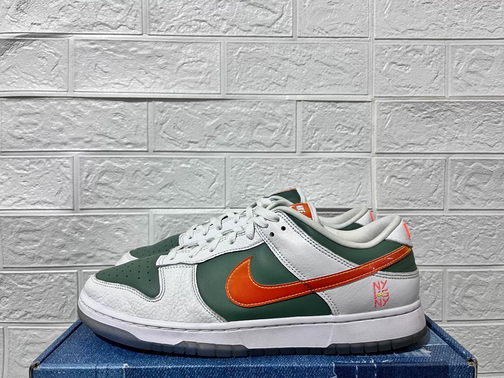Nike Nike DUNK Lowtop Sneakers 13 Men Size US 13 / EU 46 - 1 Thumbnail