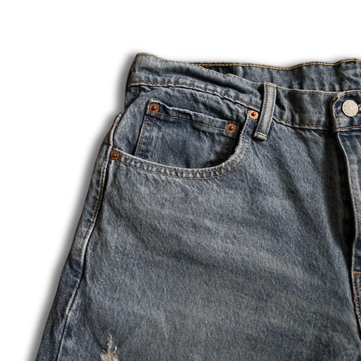 Levi's Levis 569 Jeans Mens 32x32 Blue Straight Distressed Denim Size US 32 / EU 48 - 3 Thumbnail
