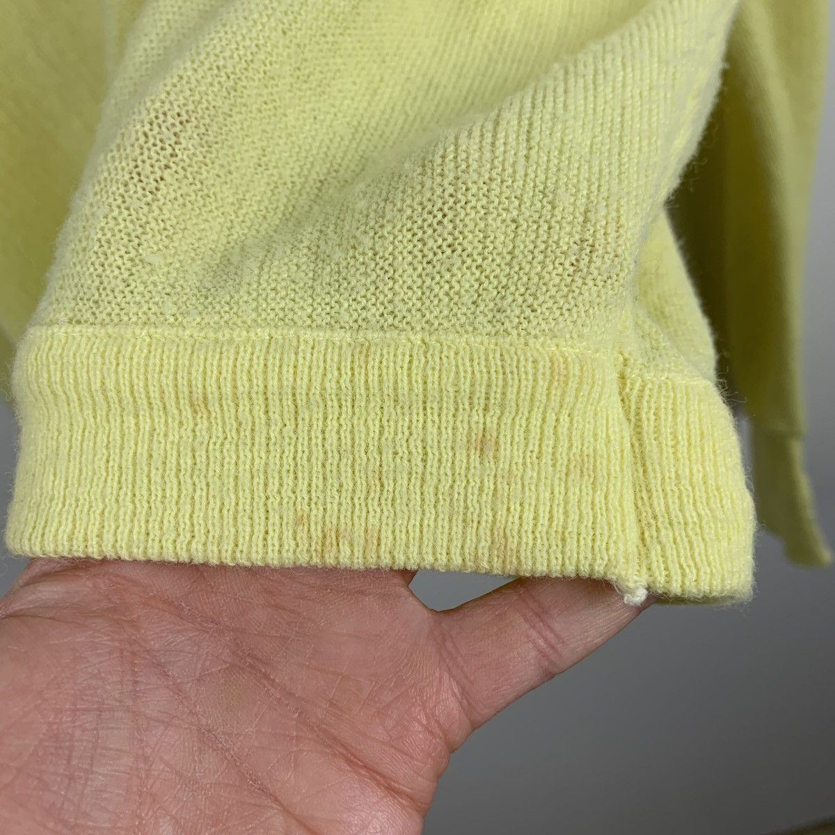Lacoste Vintage Izod Lacoste Orlon Acrylic Sweater Size M Yellow Top Size US M / EU 48-50 / 2 - 12 Thumbnail