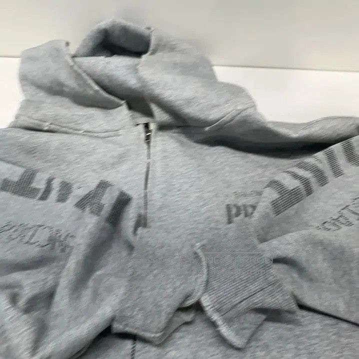 Balenciaga Balenciaga FW23 Gray Letter Print Hoodie. Size US L / EU 52-54 / 3 - 6 Thumbnail