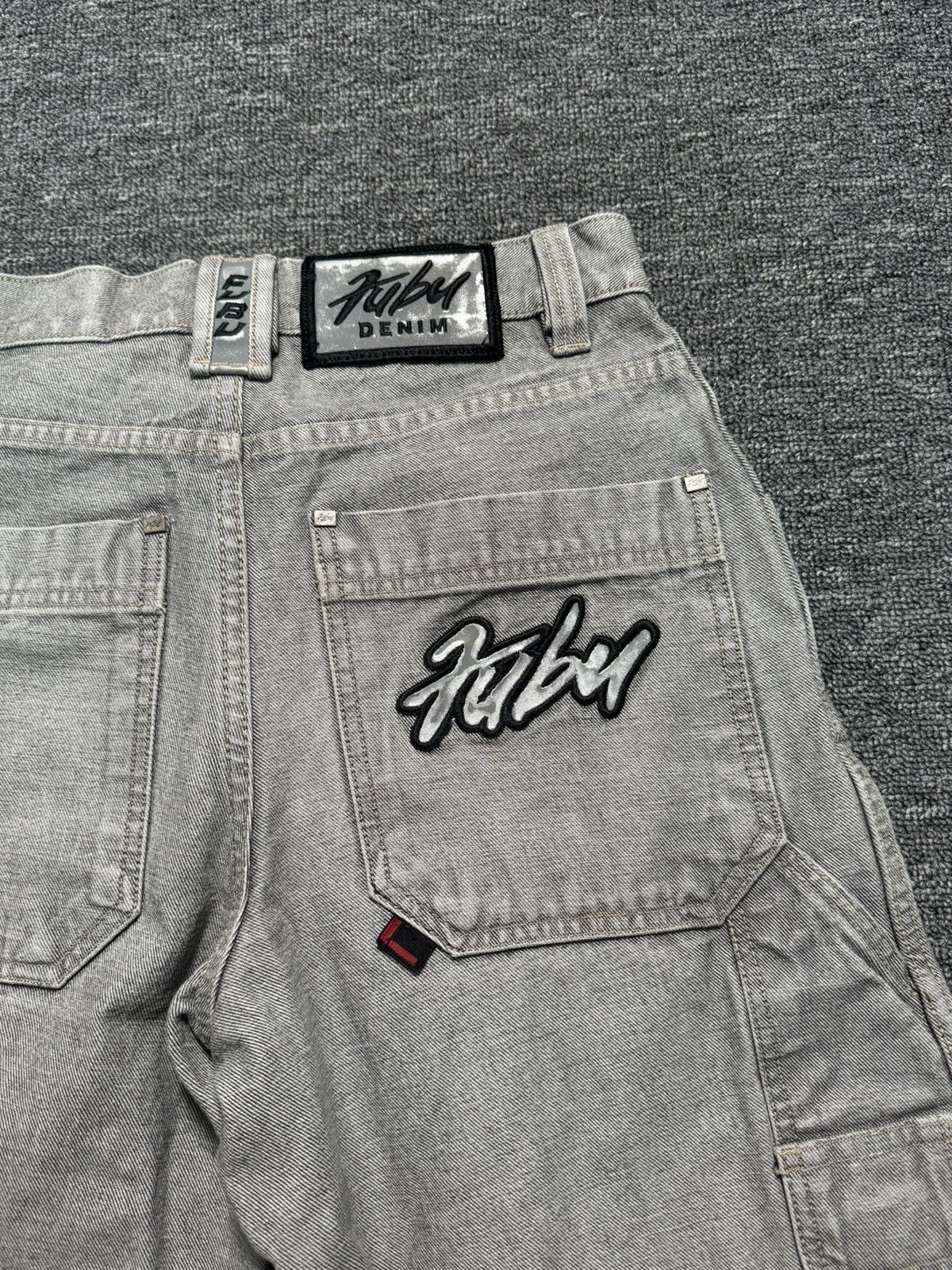 Fubu FUBU Girls Size 14 26x26 Gray Carpenter Cargo Jeans Y2K Size 26" / US 2 / IT 38 - 4 Thumbnail