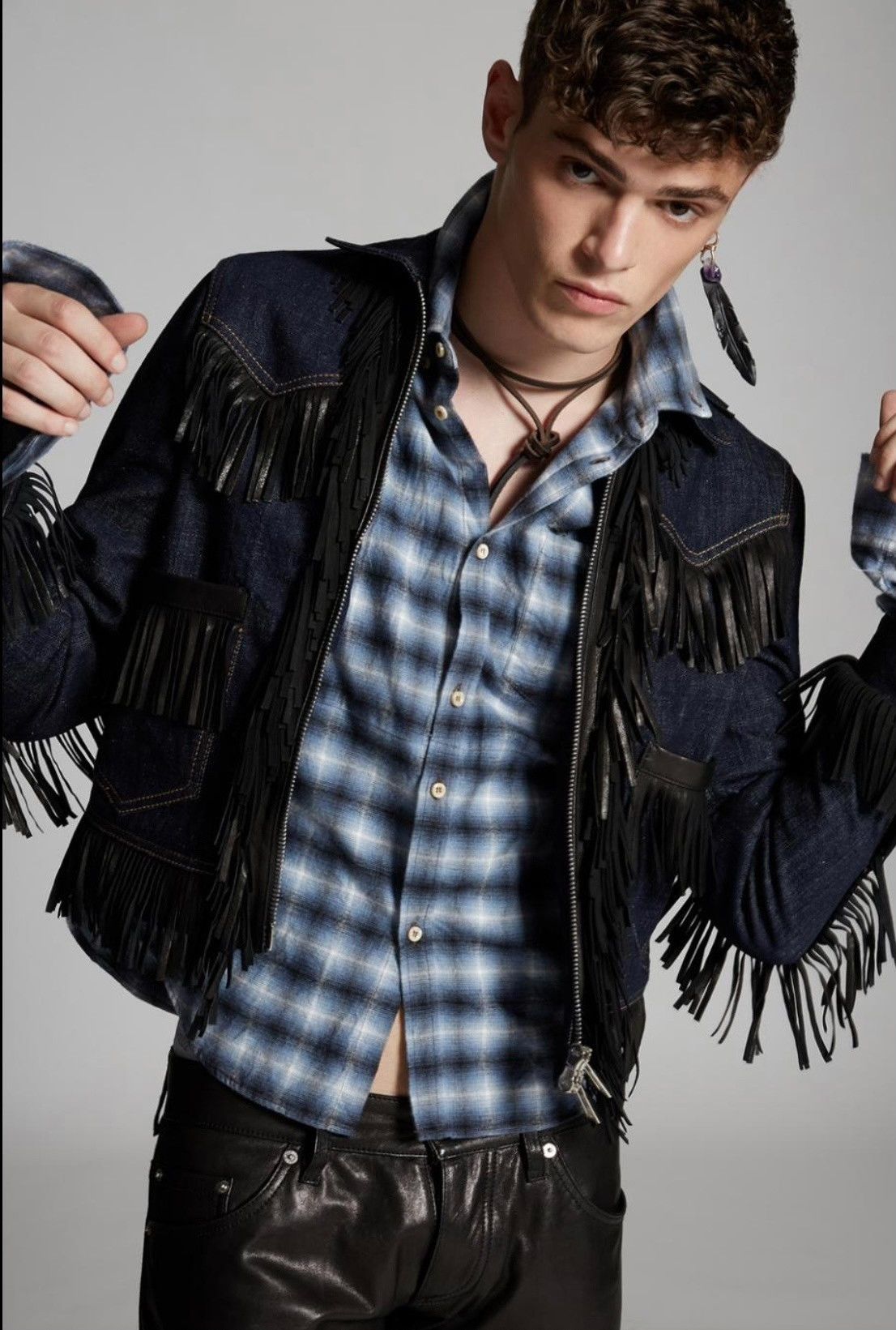 Dsquared2 Dsquared2 Fringe Denim Jacket Size US S / EU 44-46 / 1 - 1 Thumbnail