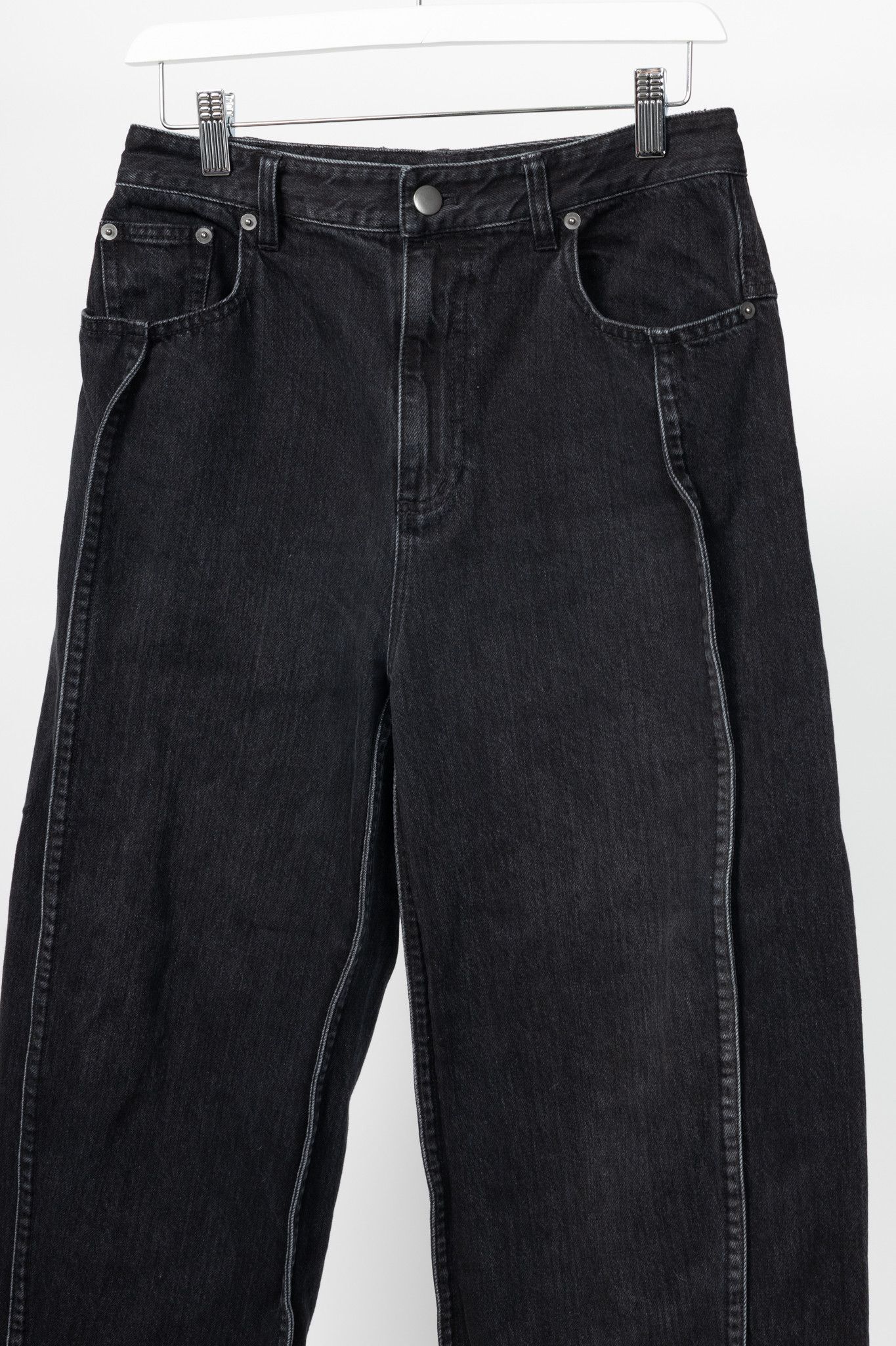 Tibi Tibi SS24 Vintage Black Denim Barrel Shorter Tuck Jeans Size 25" / US 0 / IT 36 - 3 Thumbnail
