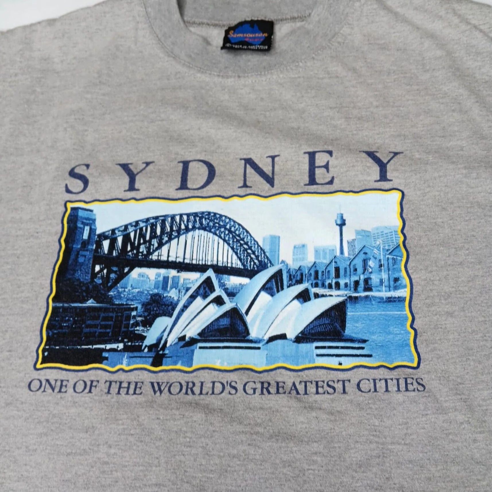 Vintage VINTAGE Samsousan Sydney Australia Skyline Travel Gray T Shirt Mens Large Short Sleeve Crew Neck Graphic Print Regular Cotton Knit Pattern Solid 1990s Size US L / EU 52-54 / 3 - 2 Thumbnail