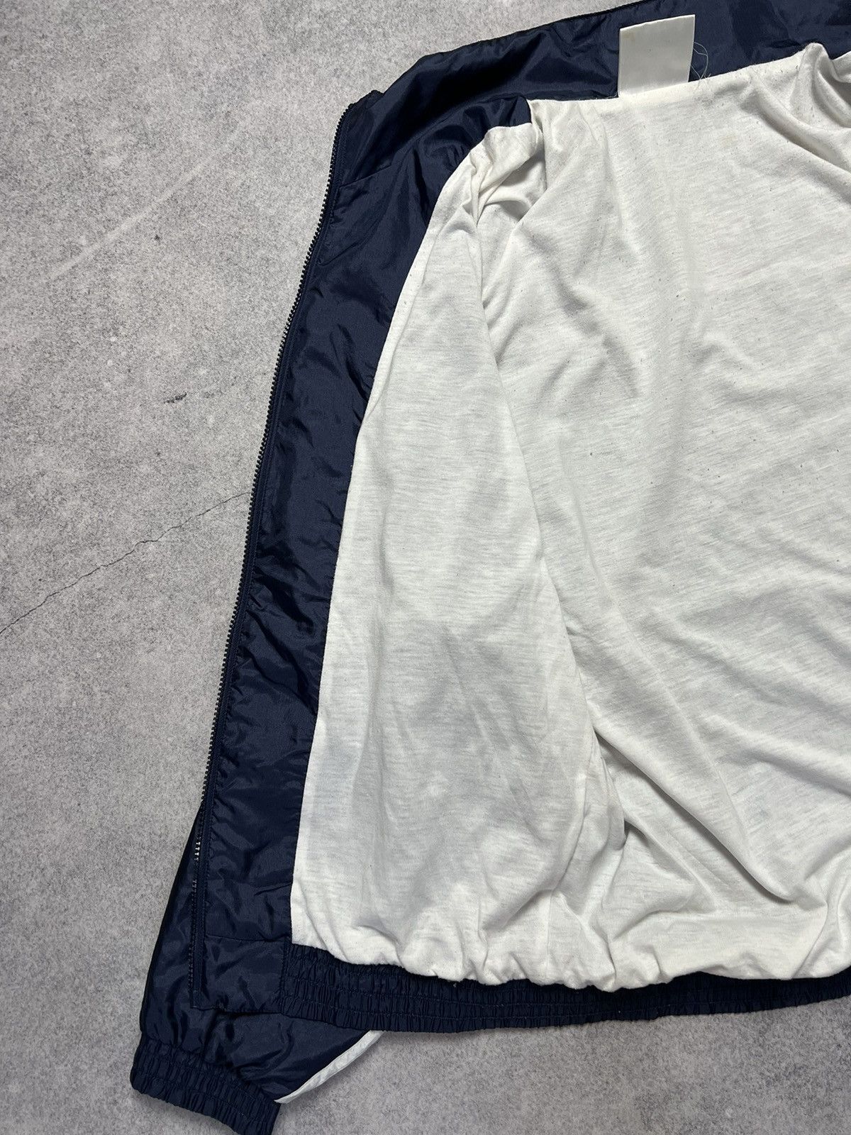 Adidas Vintage Adidas Retro 90s Nylon Track Suit Y2K Light Jacket Size US M / EU 48-50 / 2 - 6 Thumbnail