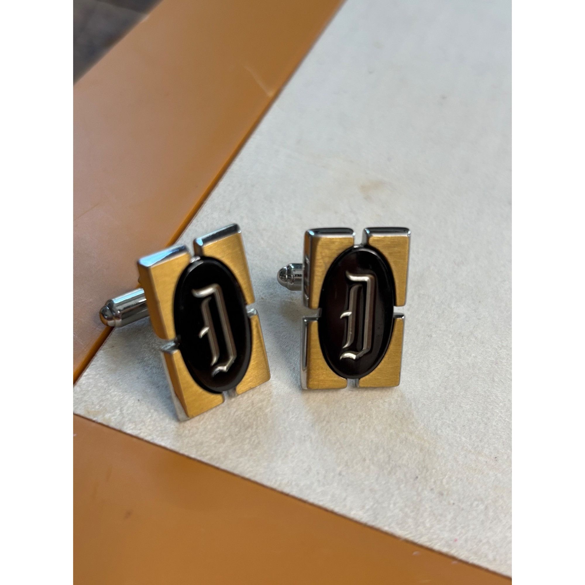 Other Gold & Black Rectangular Cufflinks With "D" Oval Design Meta Size ONE SIZE - 1 Thumbnail