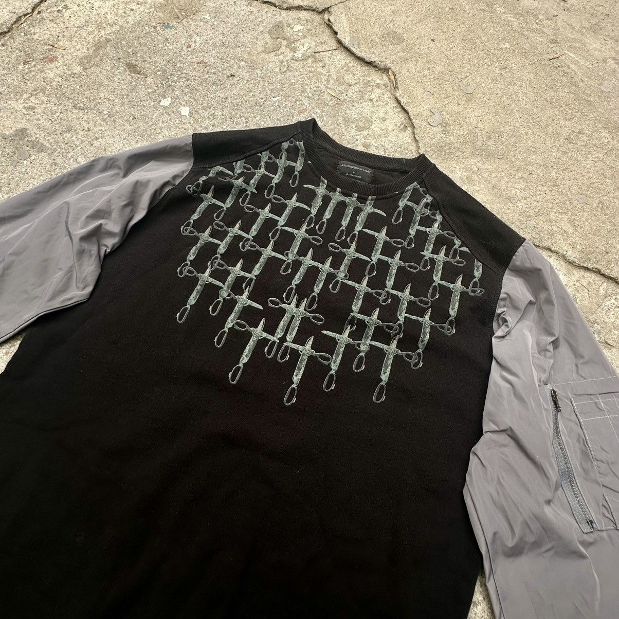 Art Comes First × Avec Ces Freres Avec ces Freres by Art Comes First swtshirt Scissor crosses Size US L / EU 52-54 / 3 - 2 Thumbnail
