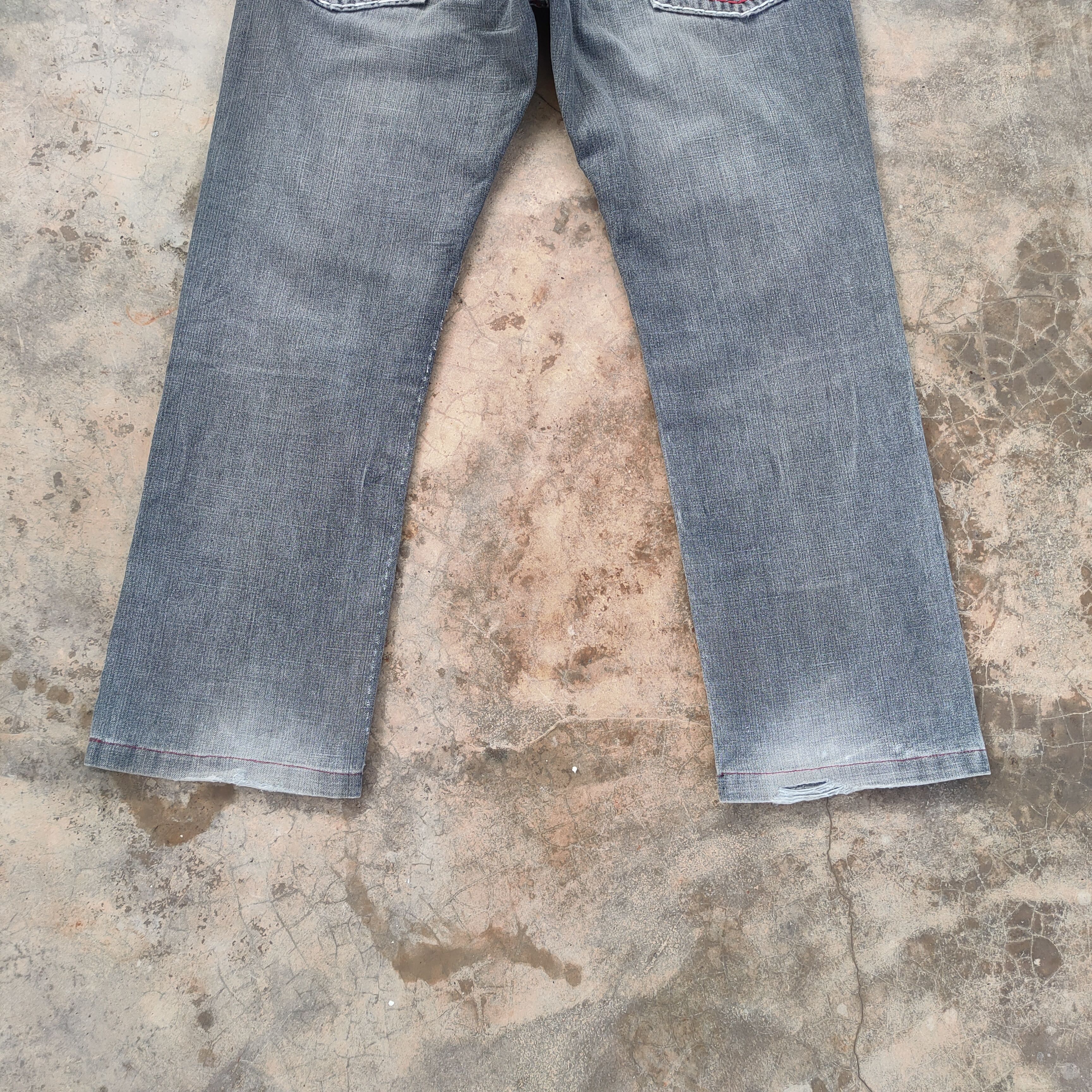 Japanese Brand W33 VINTAGE ROUGH RIDER FADED DISTRESSED DENIM JEAN PANTS Size US 33 - 11 Thumbnail