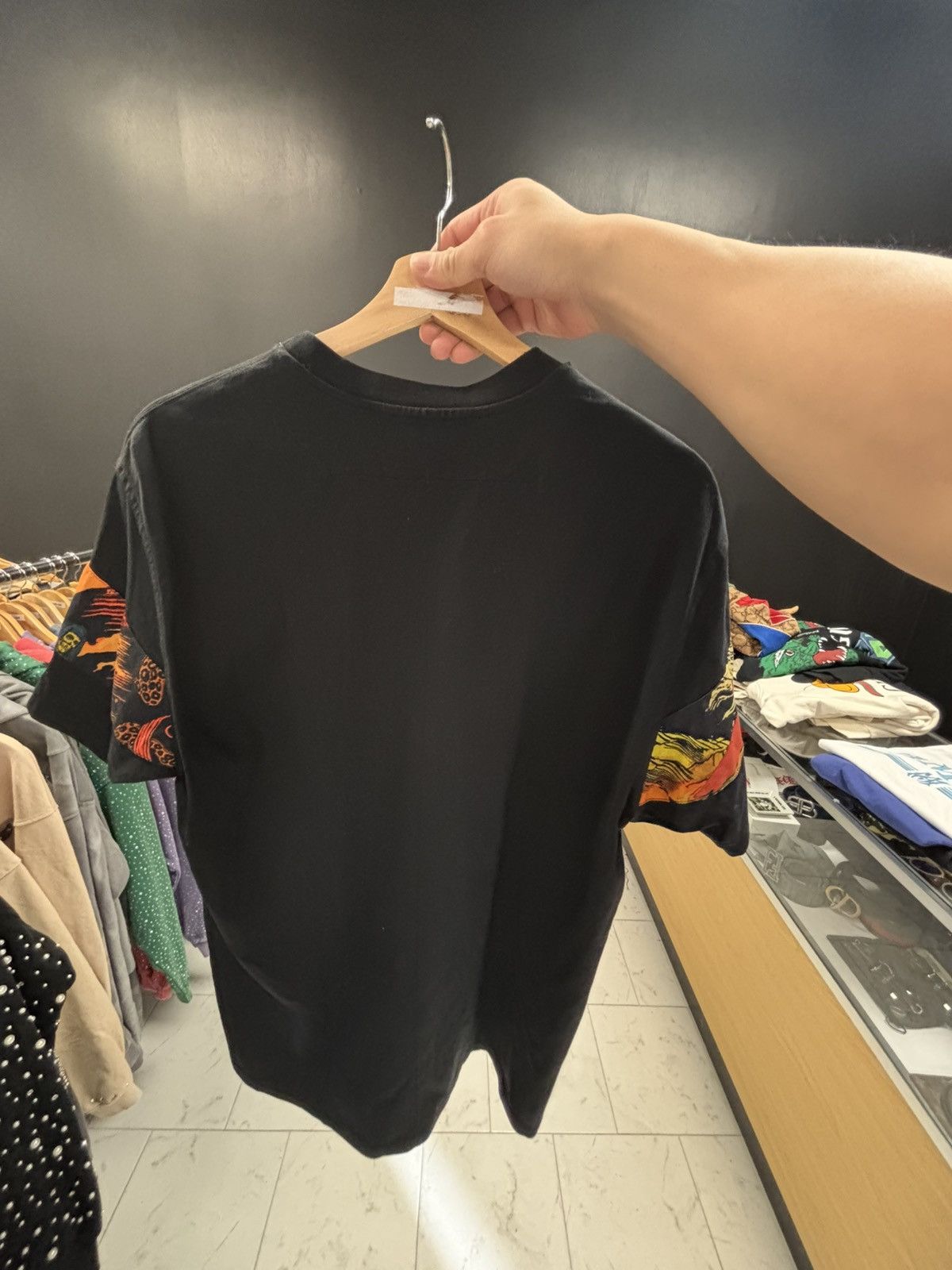 Givenchy Givenchy Cross tee Size US M / EU 48-50 / 2 - 2 Thumbnail