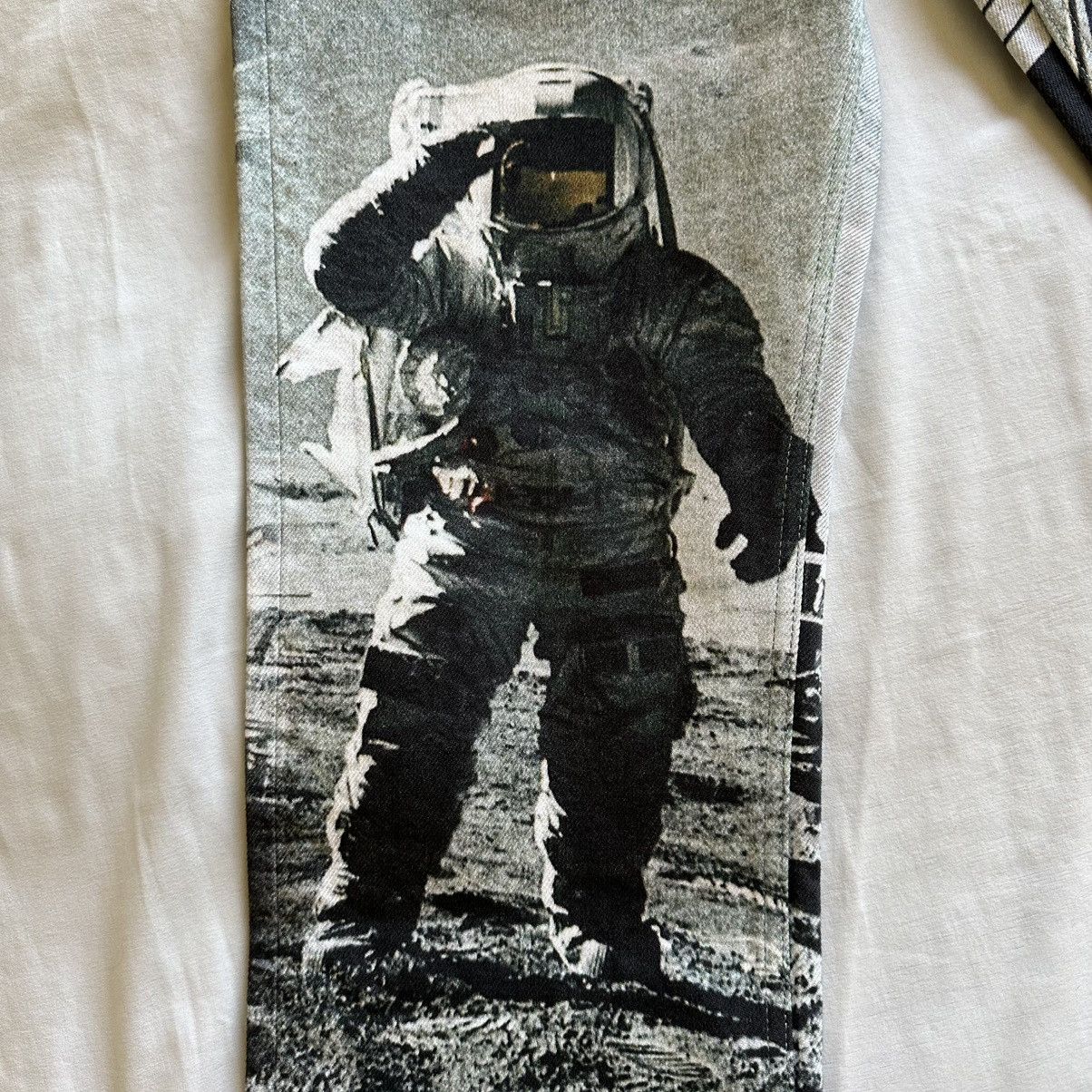 Calvin Klein 205W39NYC Moon Landing Jeans Size US 30 / EU 46 - 5 Thumbnail