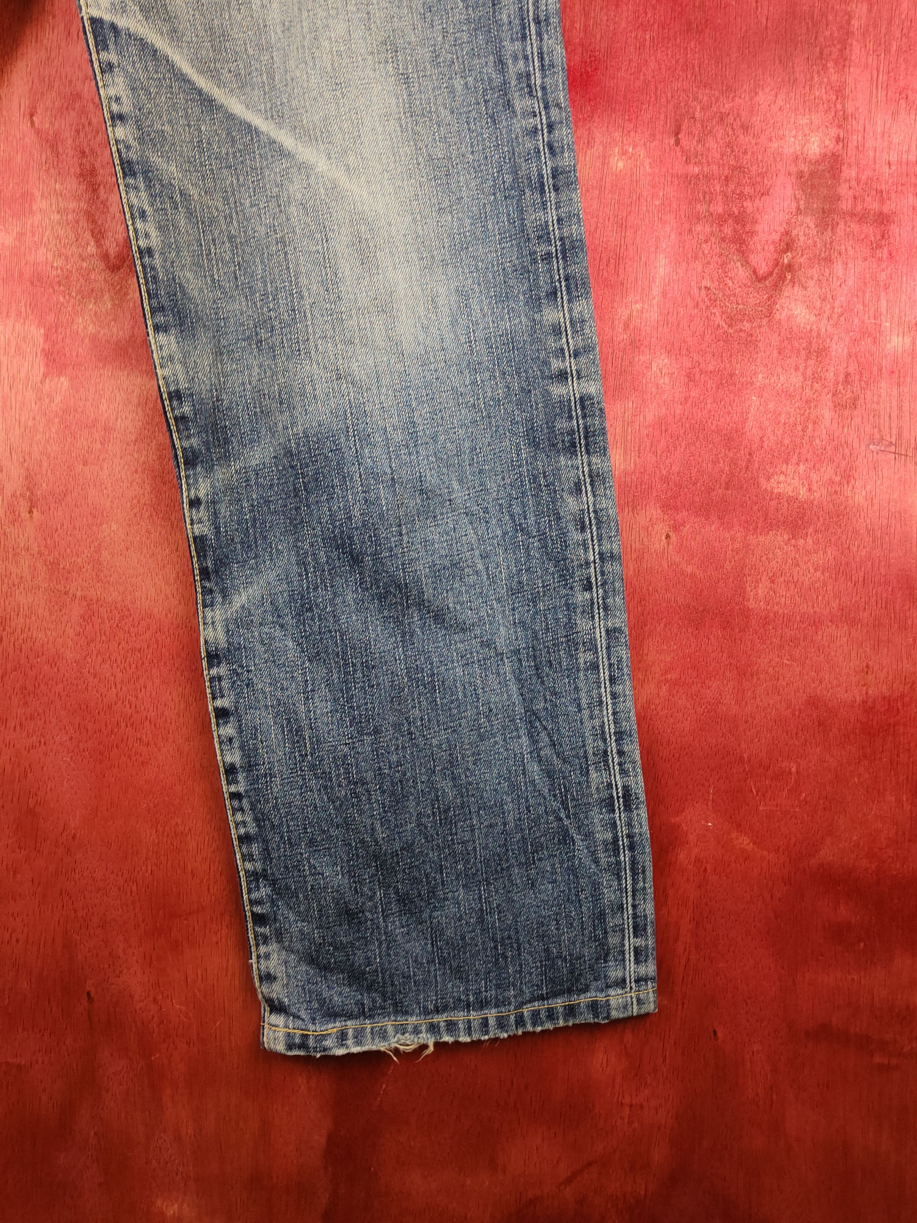 Japanese Brand Uniqlo Blue Faded Distressed Ripped Jeans #S2331 Size US 32 / EU 48 - 6 Thumbnail
