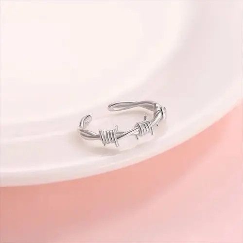 Japanese Brand 925-Sterling-Silver Barbed Crown of Twist Thorns Wire Ring Size ONE SIZE - 3 Thumbnail