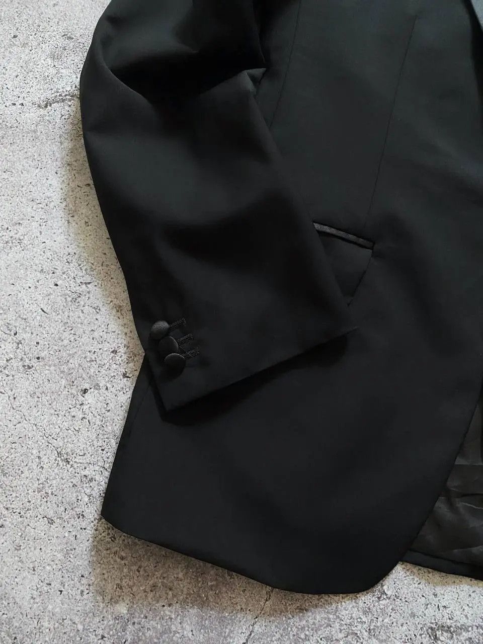 Alexander McQueen RARE ALEXANDER MCQUEEN BLACK WOOL SATIN LAPEL BLAZER Size 38R - 5 Thumbnail