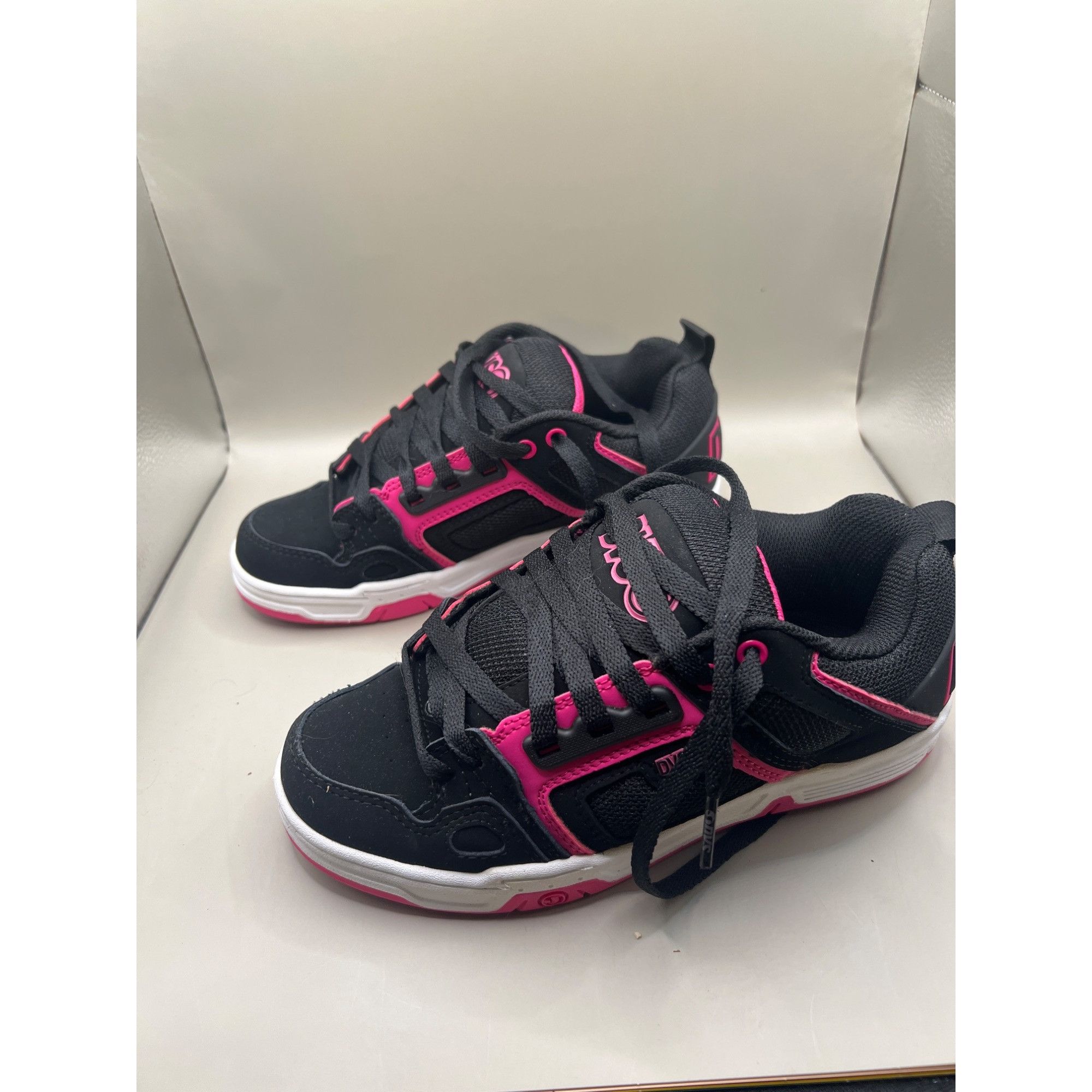 DVS DVS Womens Comanche WOS Black & Pink Skate Shoes Size 6 US / Size US 6 / IT 36 - 4 Thumbnail