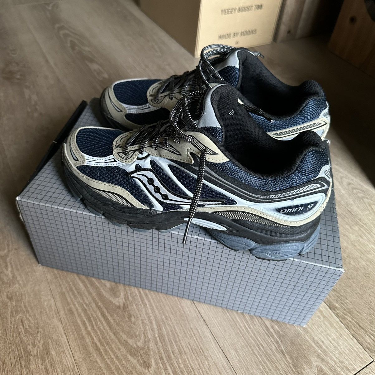 Saucony Saucony Omni 9 Winter Tech Pack Size US 8.5 / EU 41-42 - 4 Thumbnail