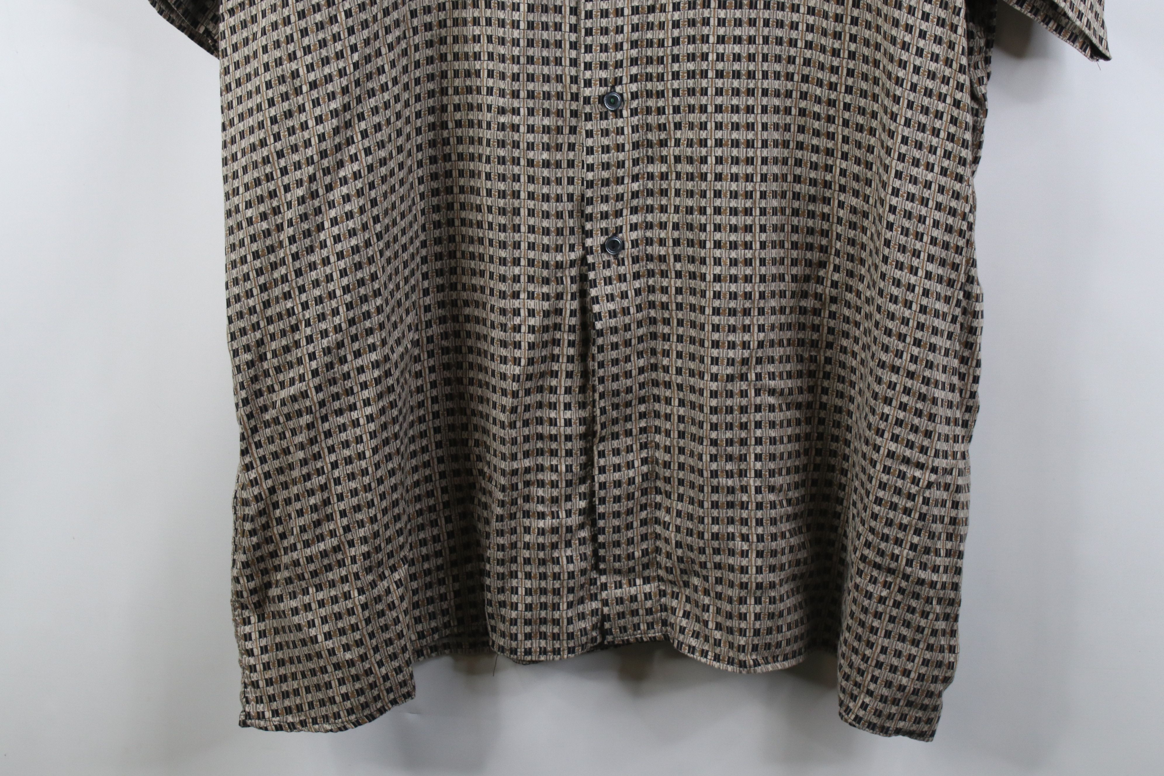 Vintage Vintage 90s Streetwear Checkered Short Sleeve Button Shirt Size US XL / EU 56 / 4 - 3 Thumbnail