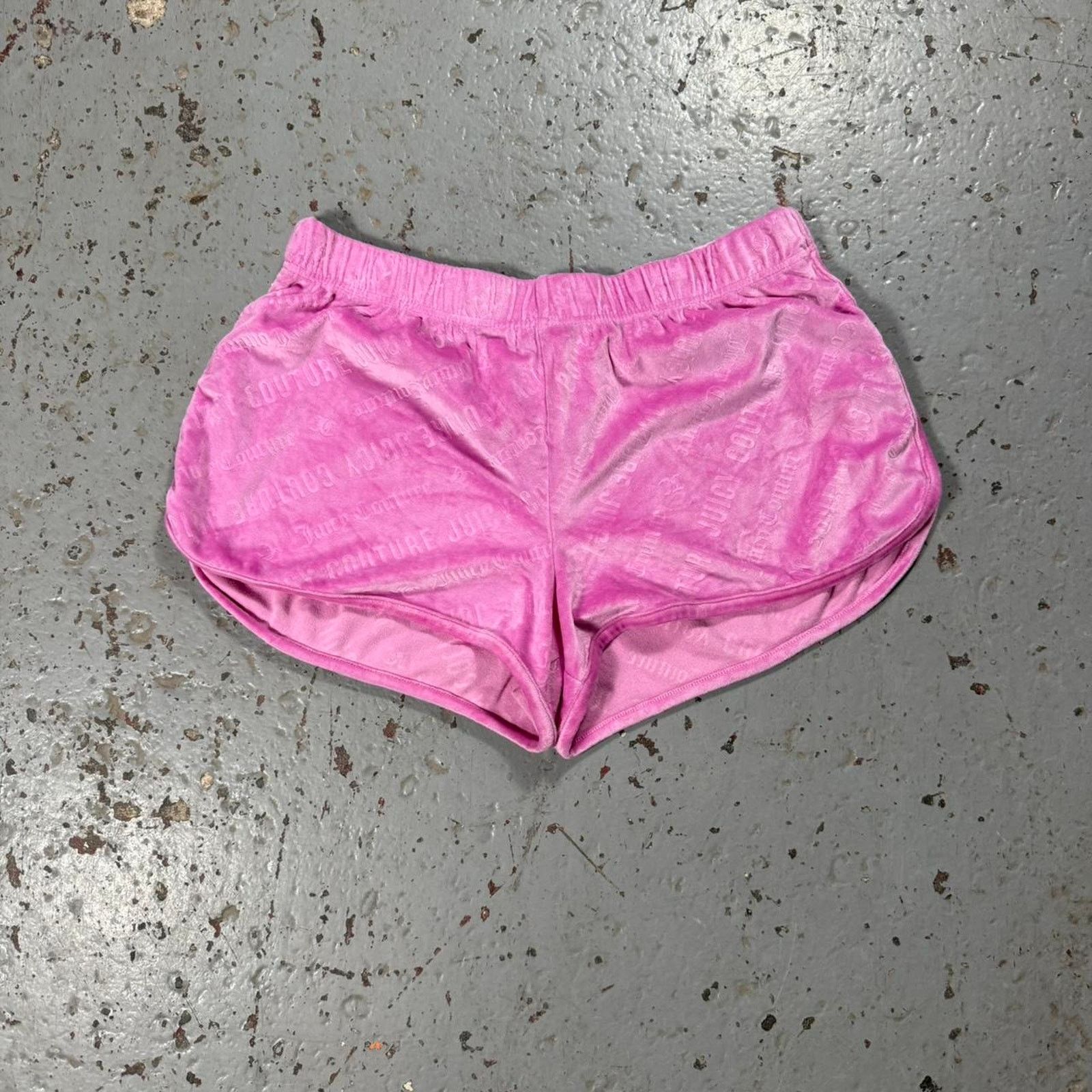 Juicy Couture Pink velvet juicy couture shorts Size 30" / US 8 / IT 44 - 1 Thumbnail