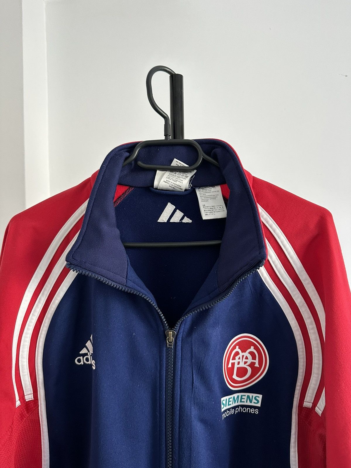 Adidas 1999 Adidas Aalborg AaB Denmark athletic top jacket soccer Size US M / EU 48-50 / 2 - 6 Thumbnail