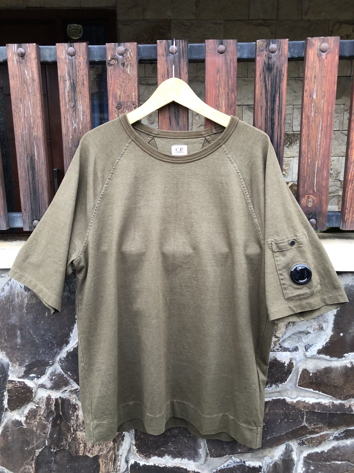 C.P. Company CP COMPANY SIDE POCKET LENS TSHIRT Size US L / EU 52-54 / 3 - 1 Thumbnail