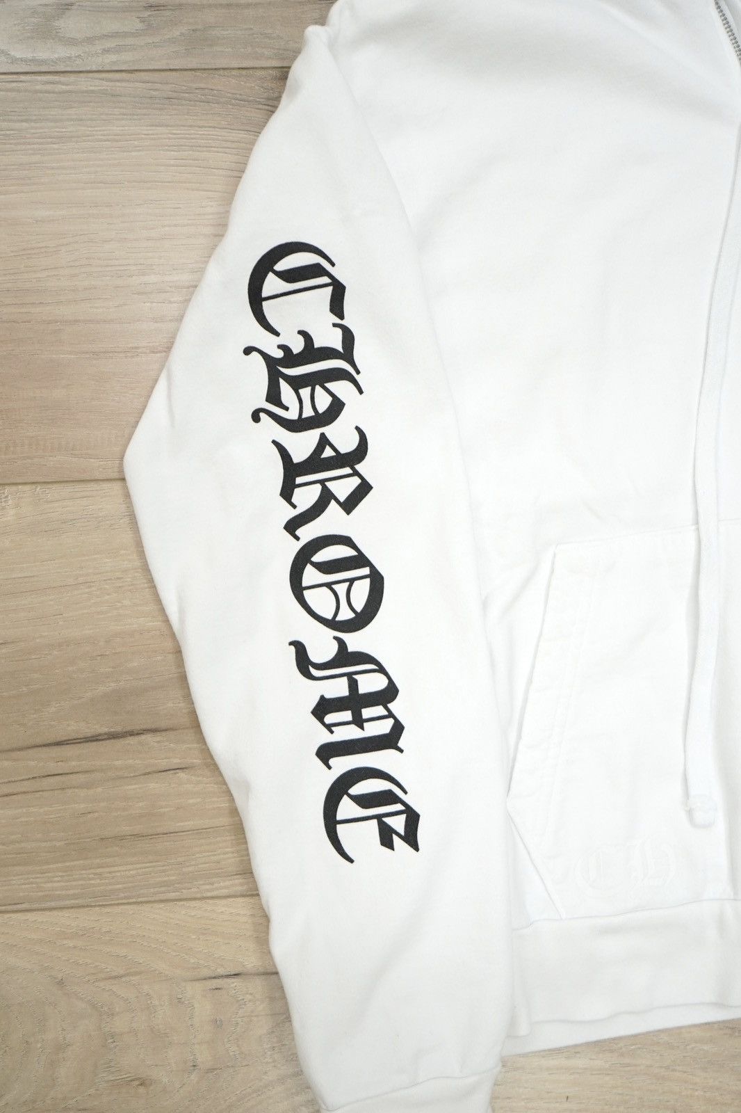 Chrome Hearts Chrome Hearts Vertical Logo White Zip Up Size US M / EU 48-50 / 2 - 5 Thumbnail