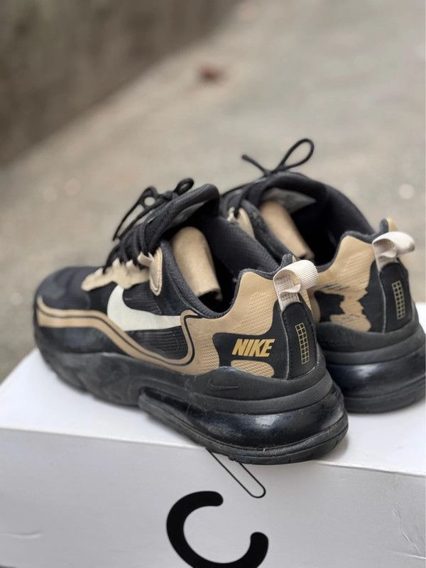 Nike Nike Air Max 270 React Size US 9 / EU 42 - 3 Thumbnail