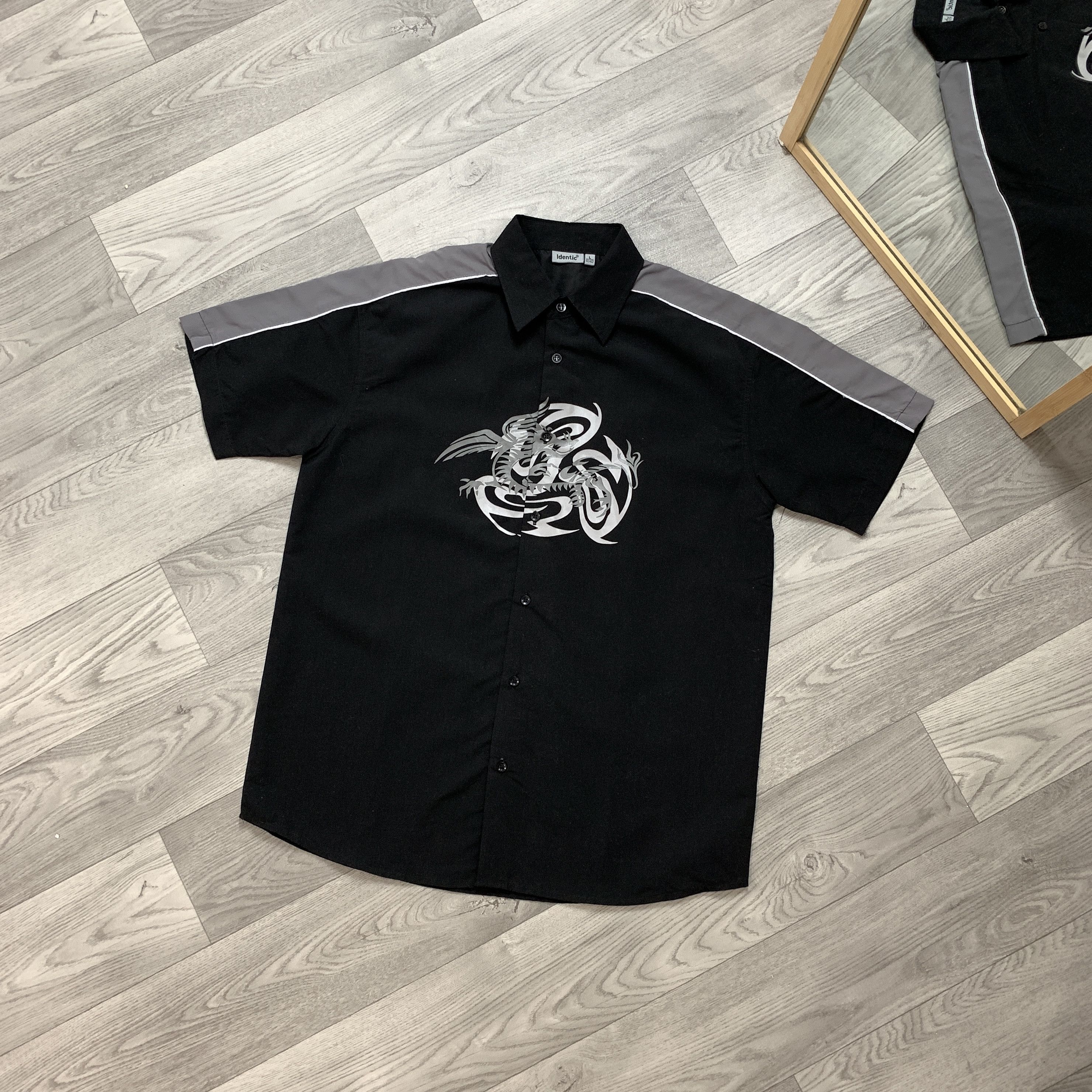 Japanese Brand Vintage Dragon Japanese Button Up Shortsleeve Hawaiian Shirt Size US L / EU 52-54 / 3 - 1 Thumbnail