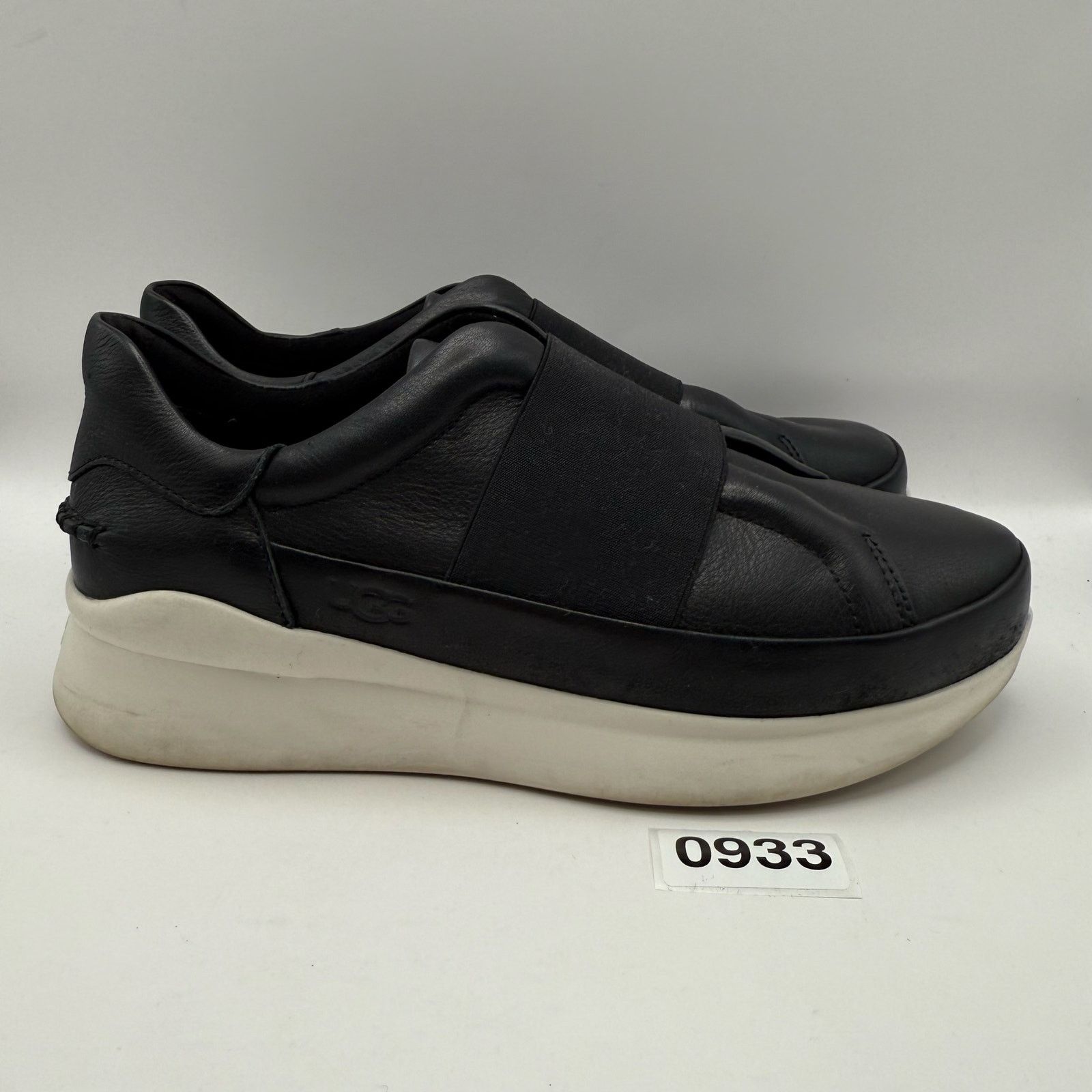 Ugg UGG WOMEN'S 7.5 LIBU BLACK LEATHER SNEAKER 1106621 Size US 7.5 / IT 37.5 - 2 Thumbnail