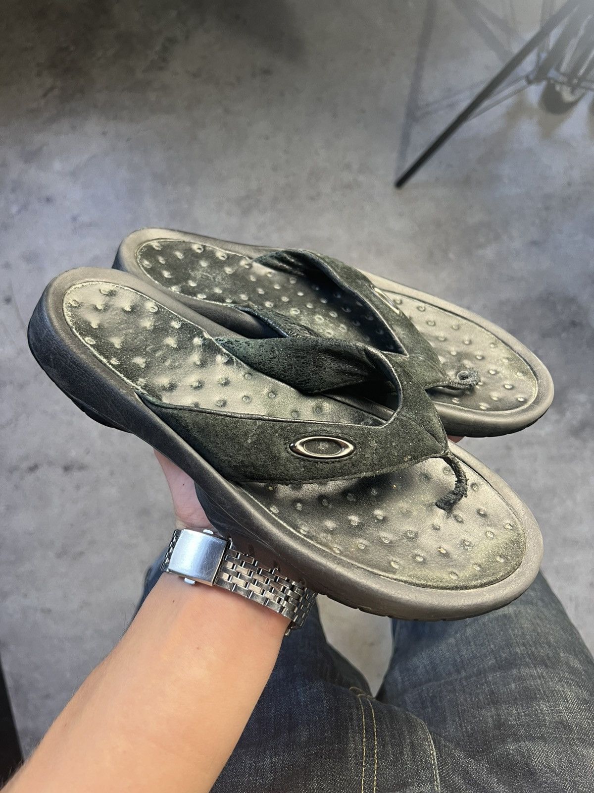 Oakley Vintage 90s Oakley Slides Hardwear Retro Chrome OG Size US 8 / EU 41 - 2 Thumbnail