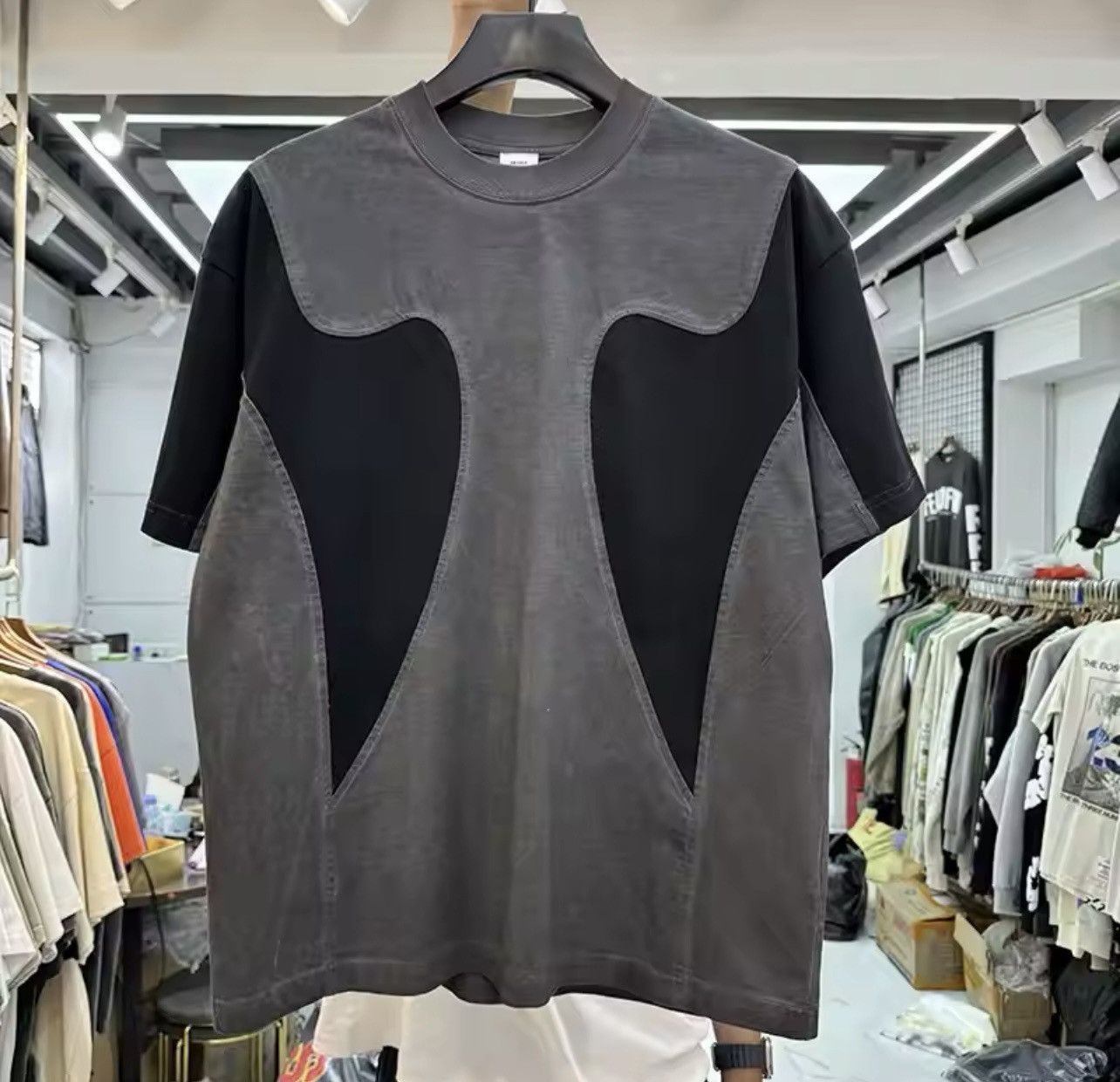 Japanese Brand Grey Patchwork T Shirt Size US L / EU 52-54 / 3 - 1 Thumbnail