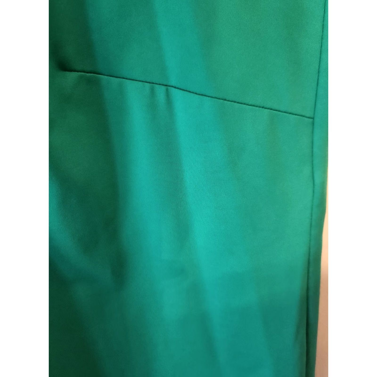 Vintage Catherines Basic Kelly Green Sleeveless Silky Tank Top Shirt 3X 26 28 Shirt Tank 3X Green Womens Plus Sleeveless Basic Easy Care Size XXL / US 16-18 / IT 52-54 - 4 Thumbnail