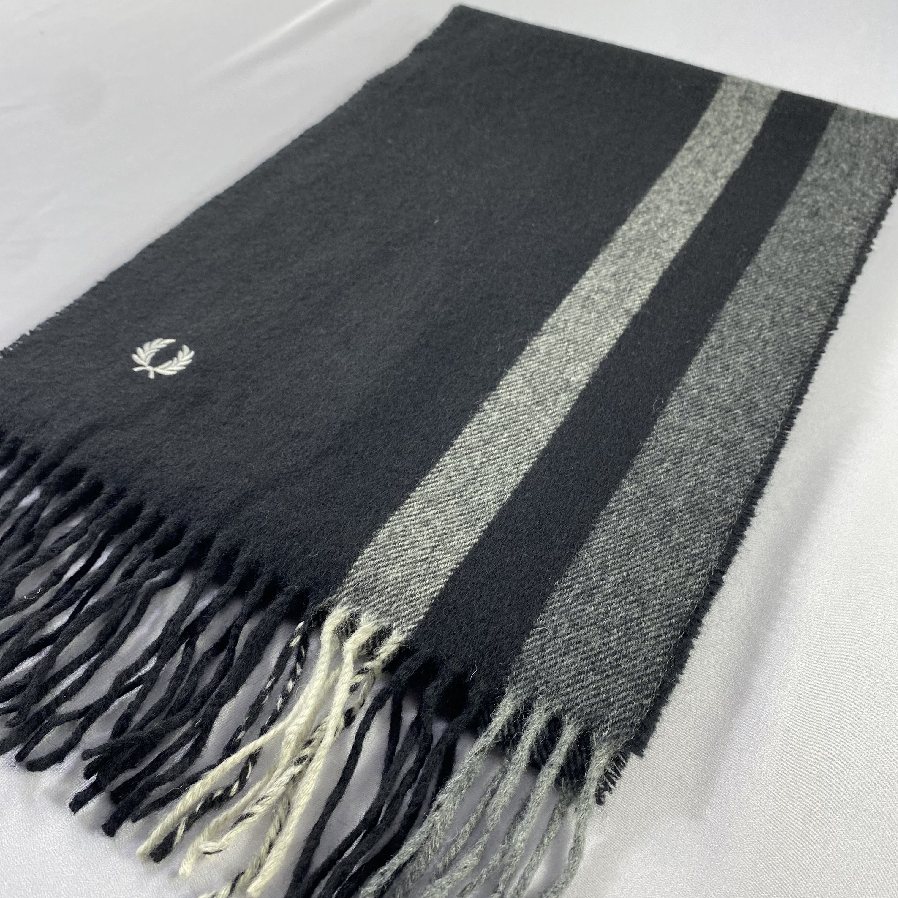 Fred Perry Fred Perry Cashmere Scarf / Muffler / Neckwear Size ONE SIZE - 3 Thumbnail