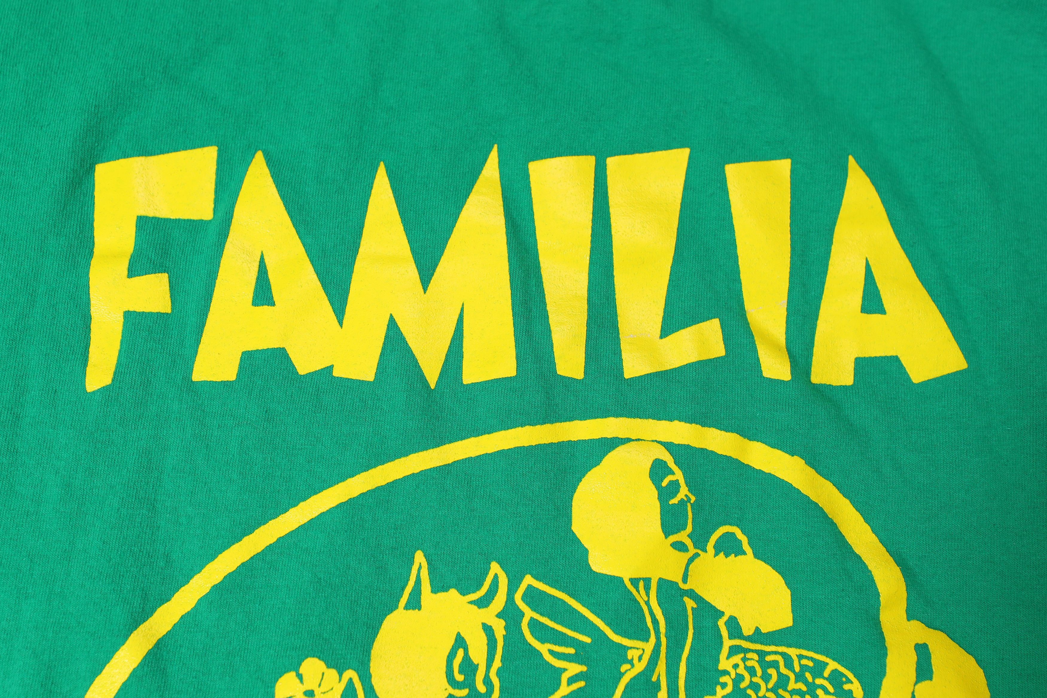 Gildan × Vintage Familia Amor Tokyo Japan Green Tee (M) Size US M / EU 48-50 / 2 - 4 Thumbnail
