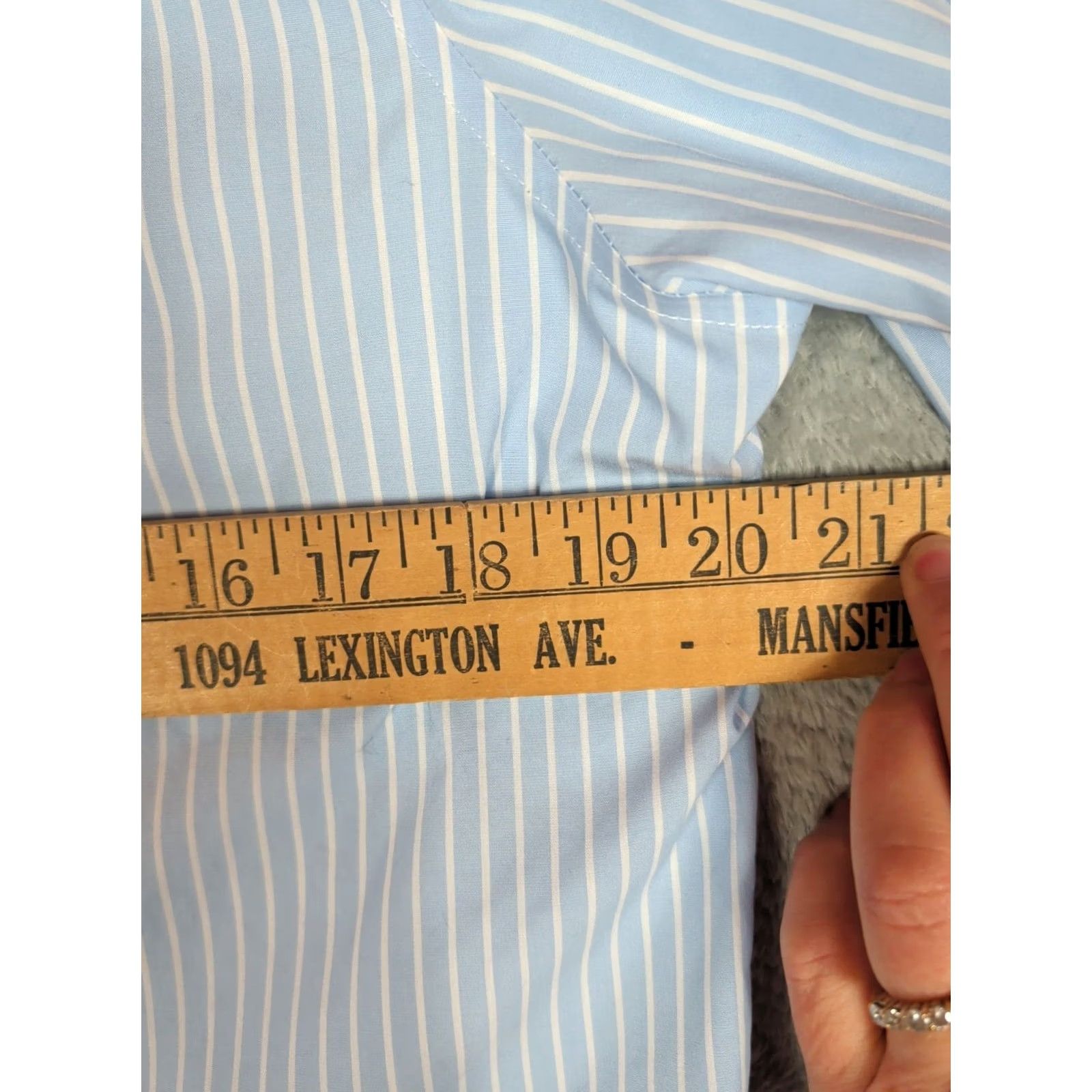 Lands' End Lands' End Shirt Womens 12 Blue Striped No Iron Supima Button Front Long Sleeve Size XL / US 12-14 / IT 48-50 - 7 Thumbnail