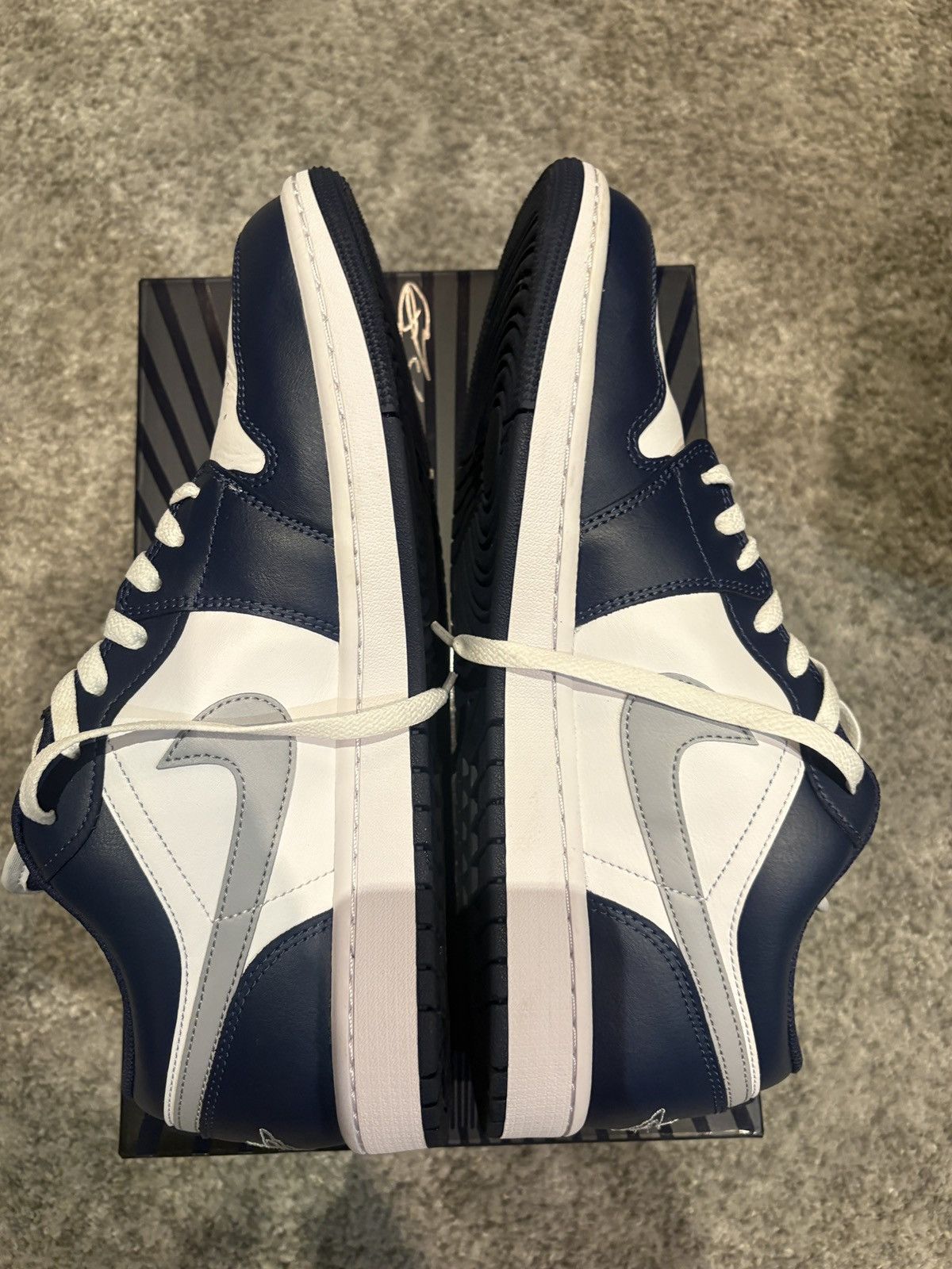 Nike Jordan 1 low midnight navy Size US 12.5 / EU 45-46 - 7 Thumbnail