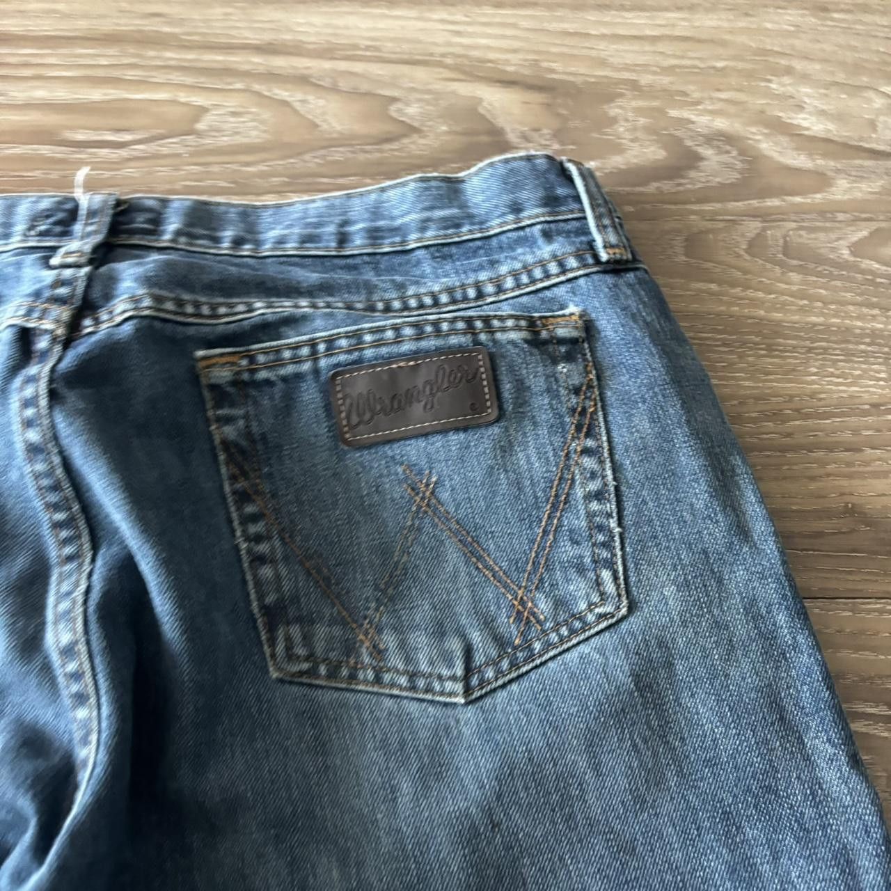 Vintage Crazy Vintage Y2K/2000s Grunge Dark Wash Essential Denim Jeans! 33x33 Size US 33 - 7 Thumbnail